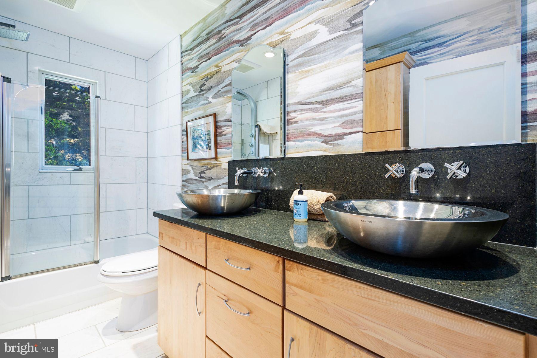 CHESTNUT HILL - Residential