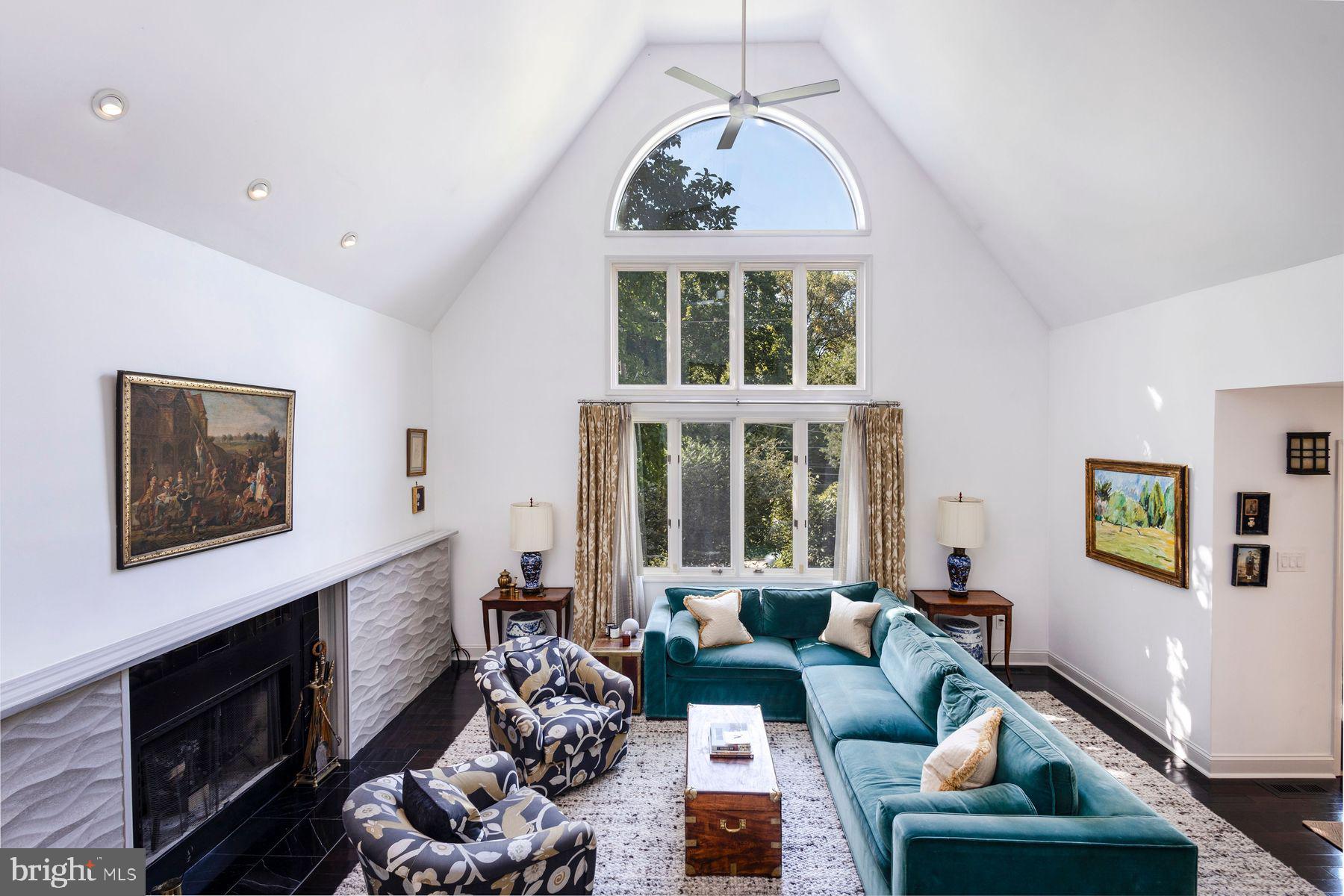 CHESTNUT HILL - Residential