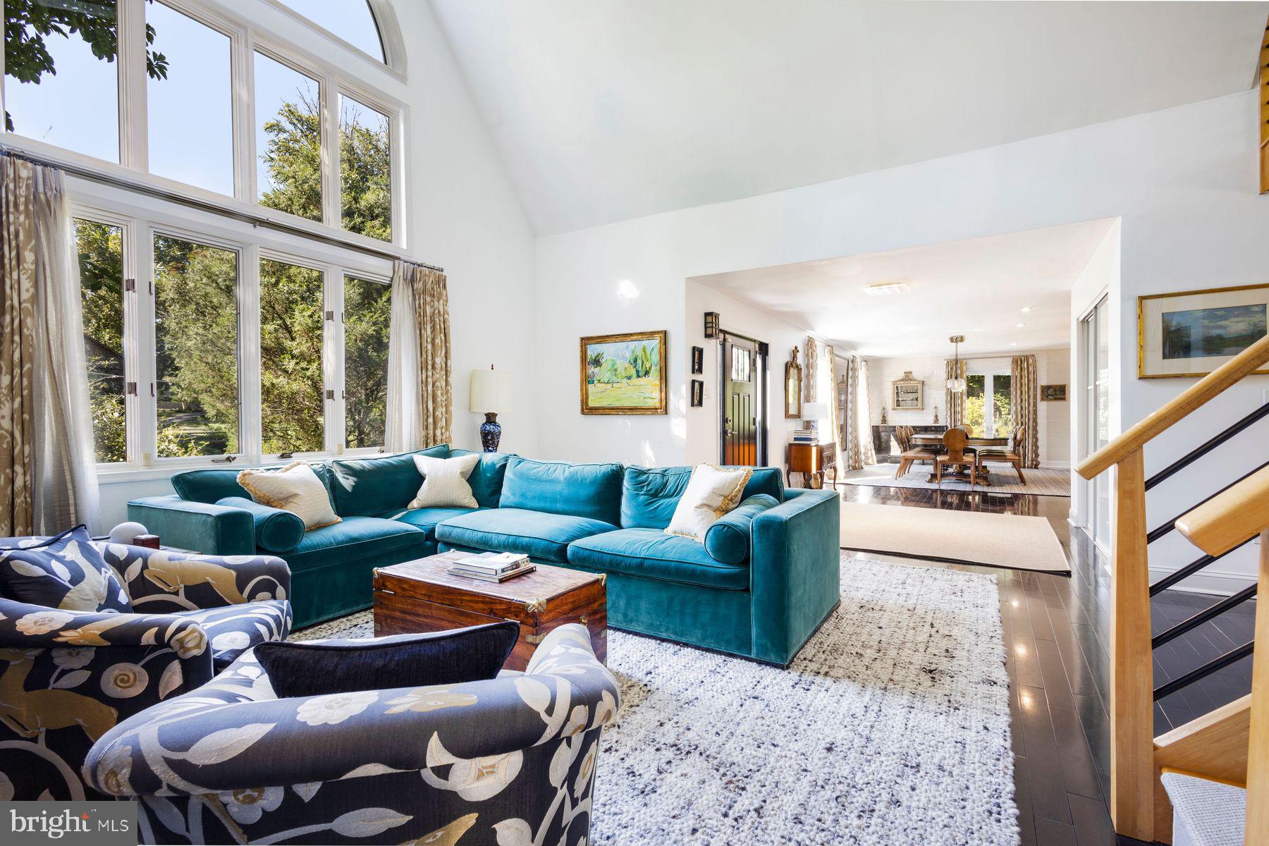 CHESTNUT HILL - Residential