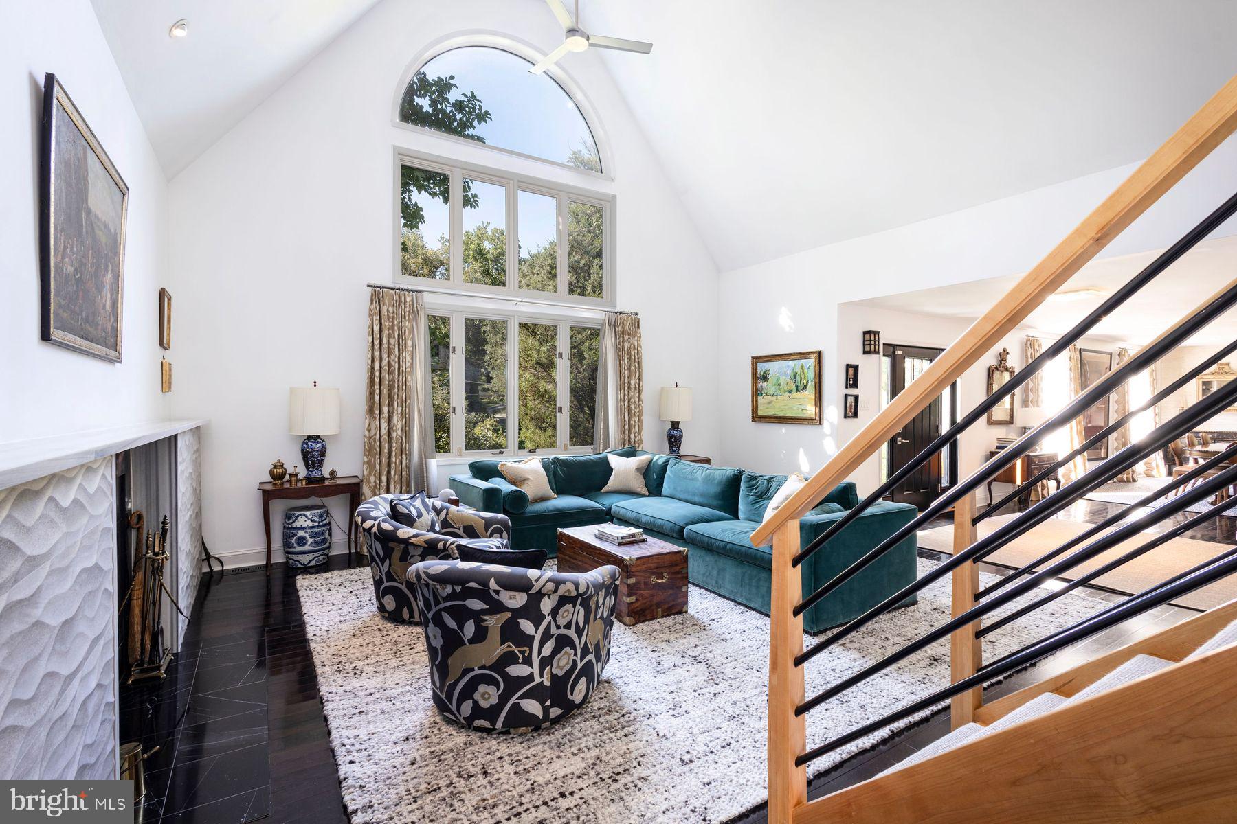 CHESTNUT HILL - Residential