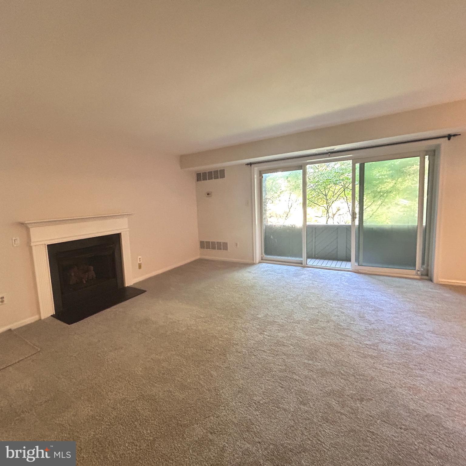 MOUNTAINVIEW - Residential Lease