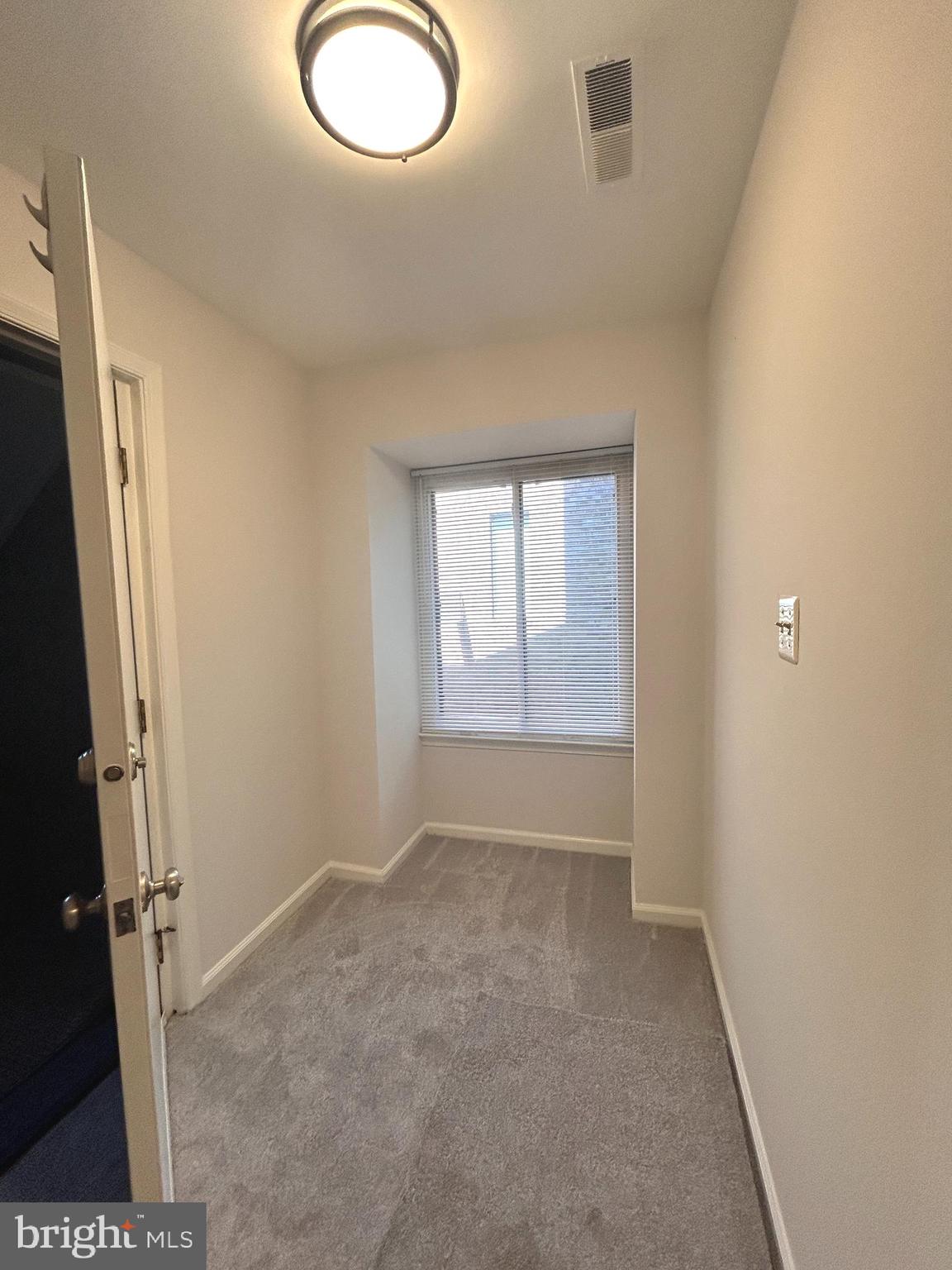 MOUNTAINVIEW - Residential Lease