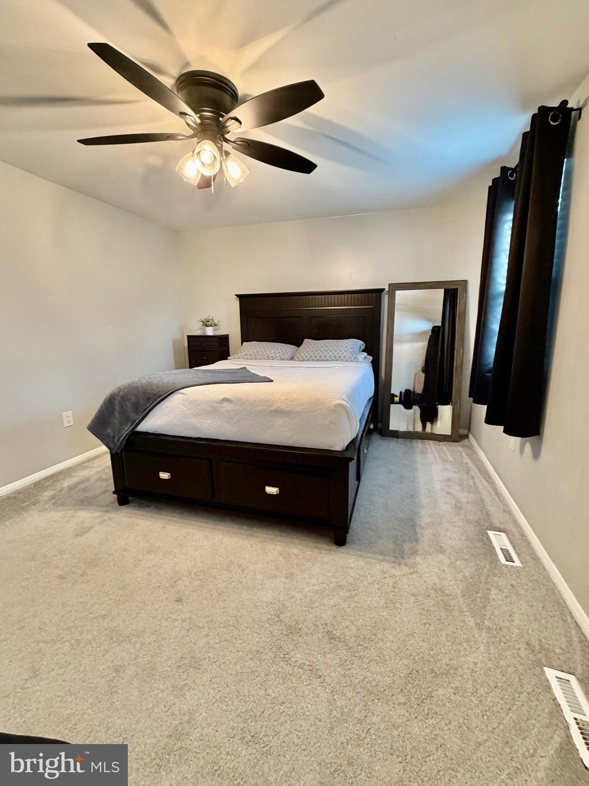 ELIZABETHS LANDING - Residential