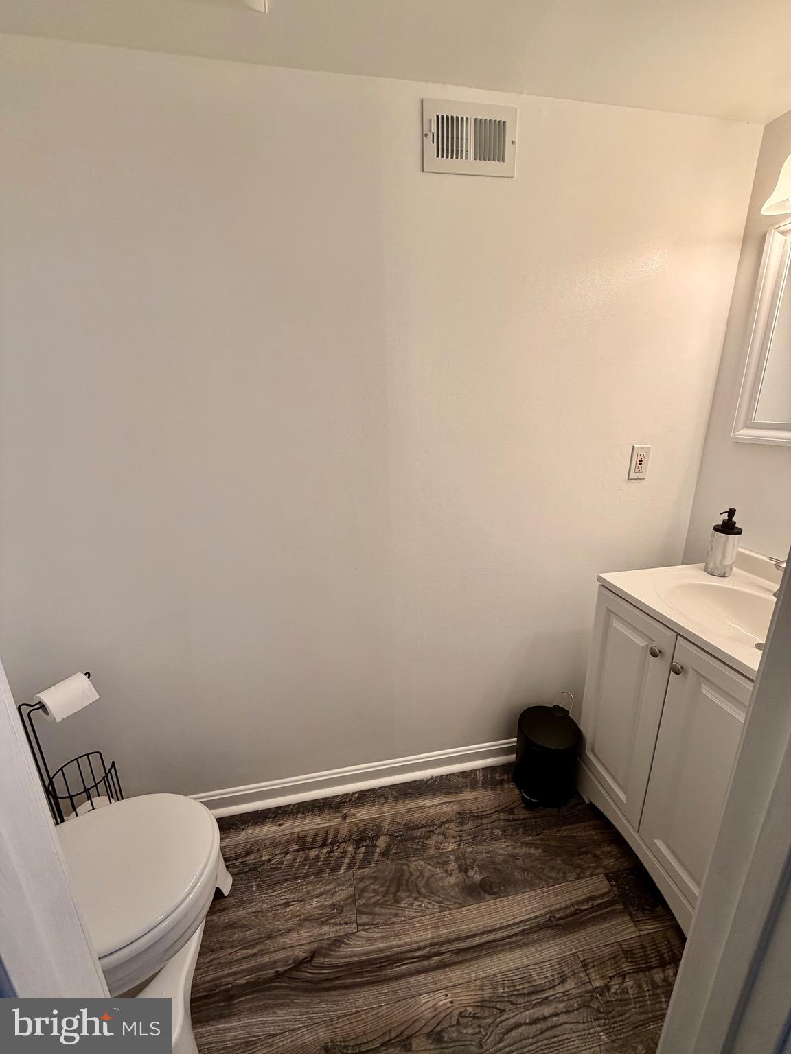 ELIZABETHS LANDING - Residential