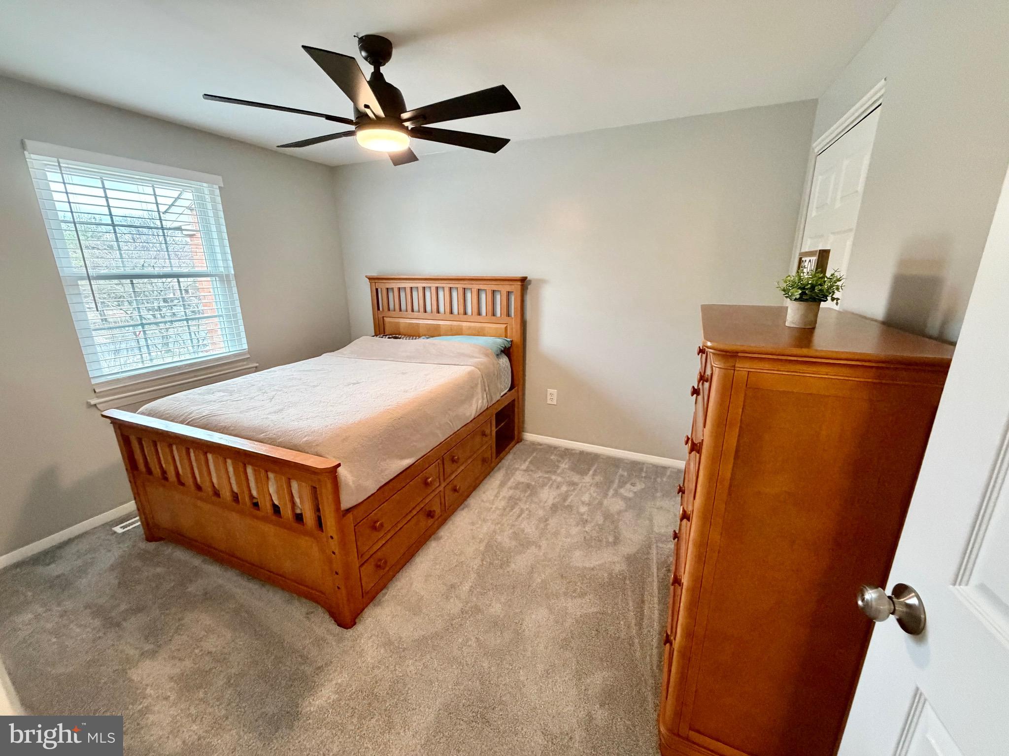 ELIZABETHS LANDING - Residential