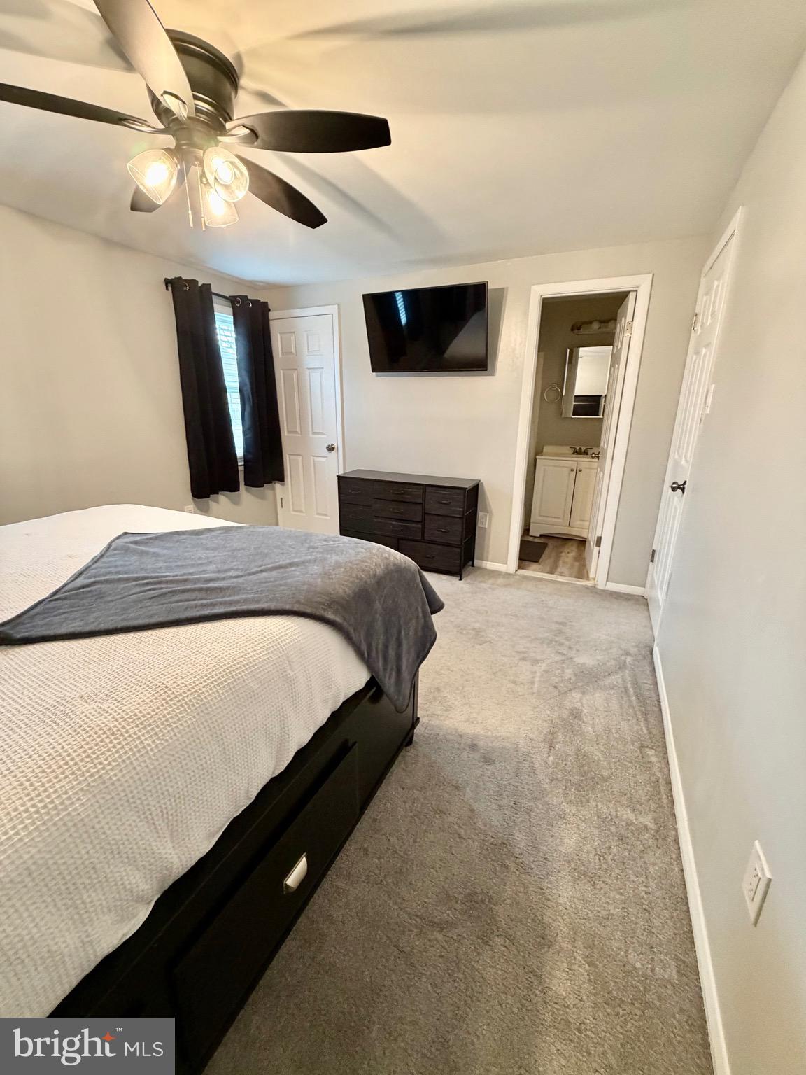 ELIZABETHS LANDING - Residential