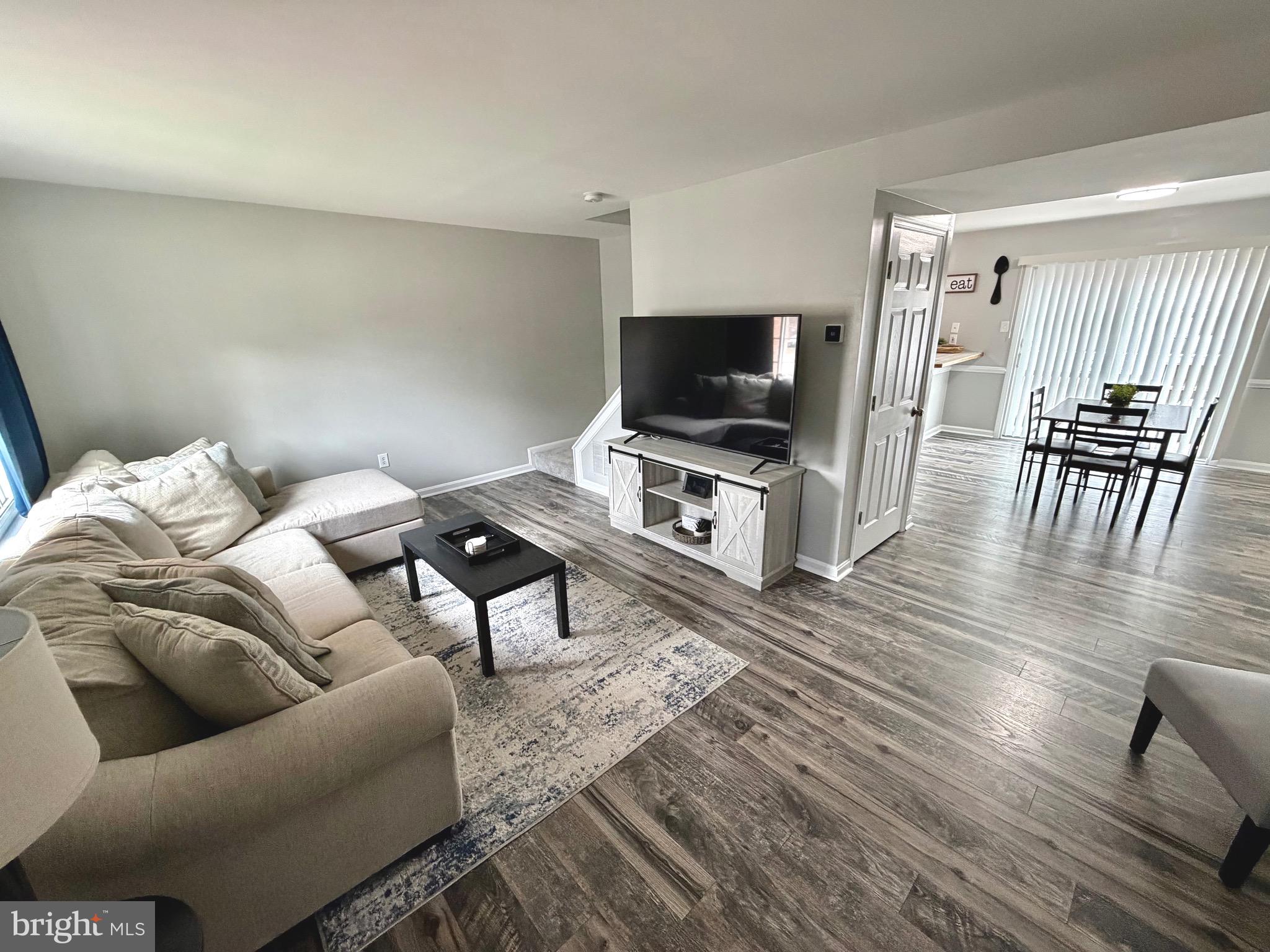 ELIZABETHS LANDING - Residential