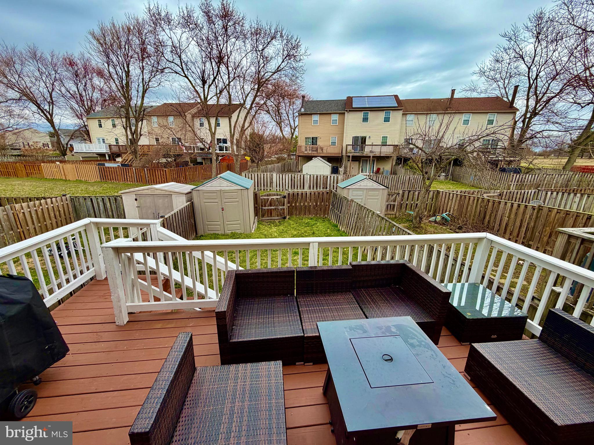 ELIZABETHS LANDING - Residential