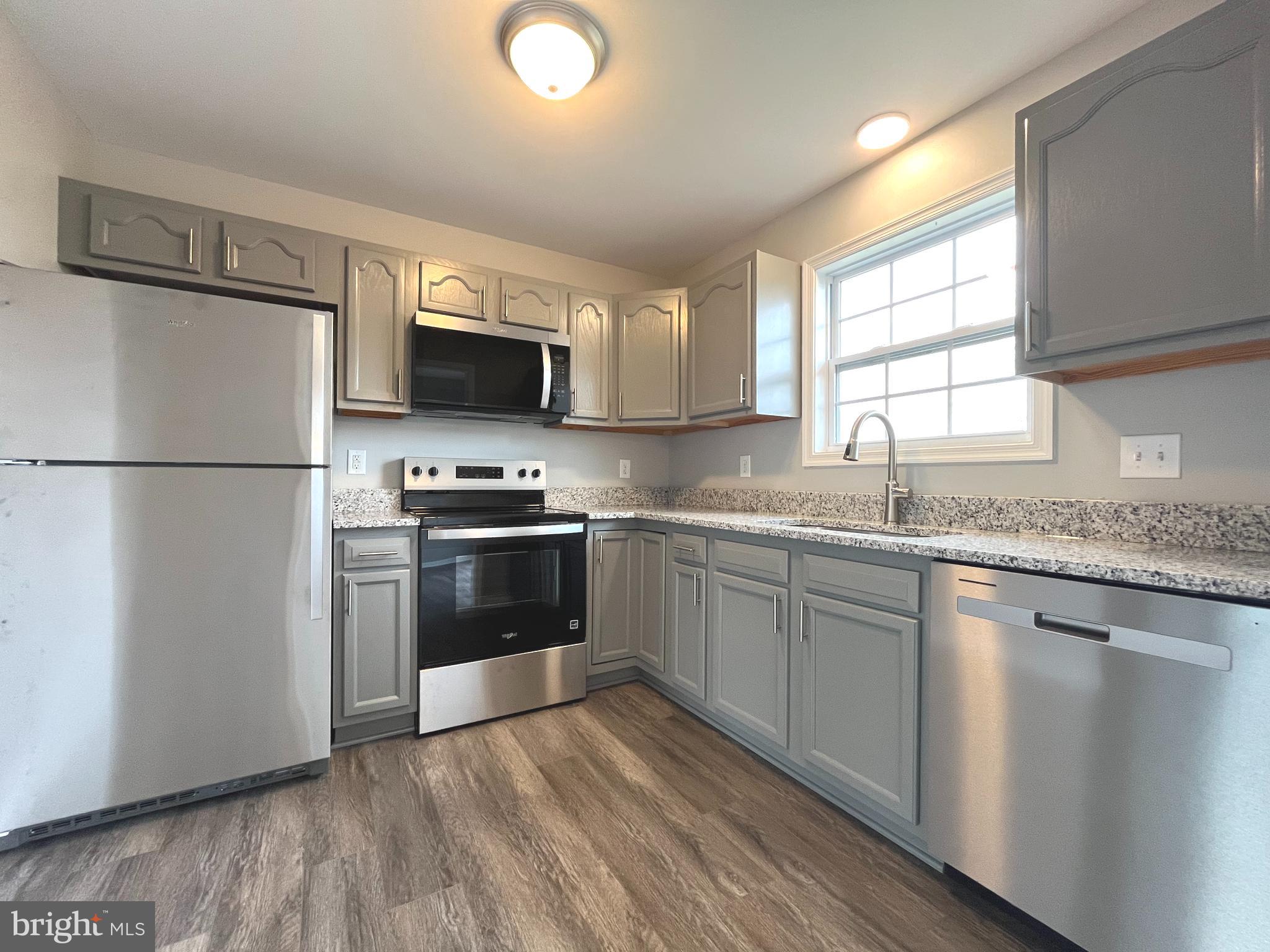 TABLER STATION MANOR - Residential