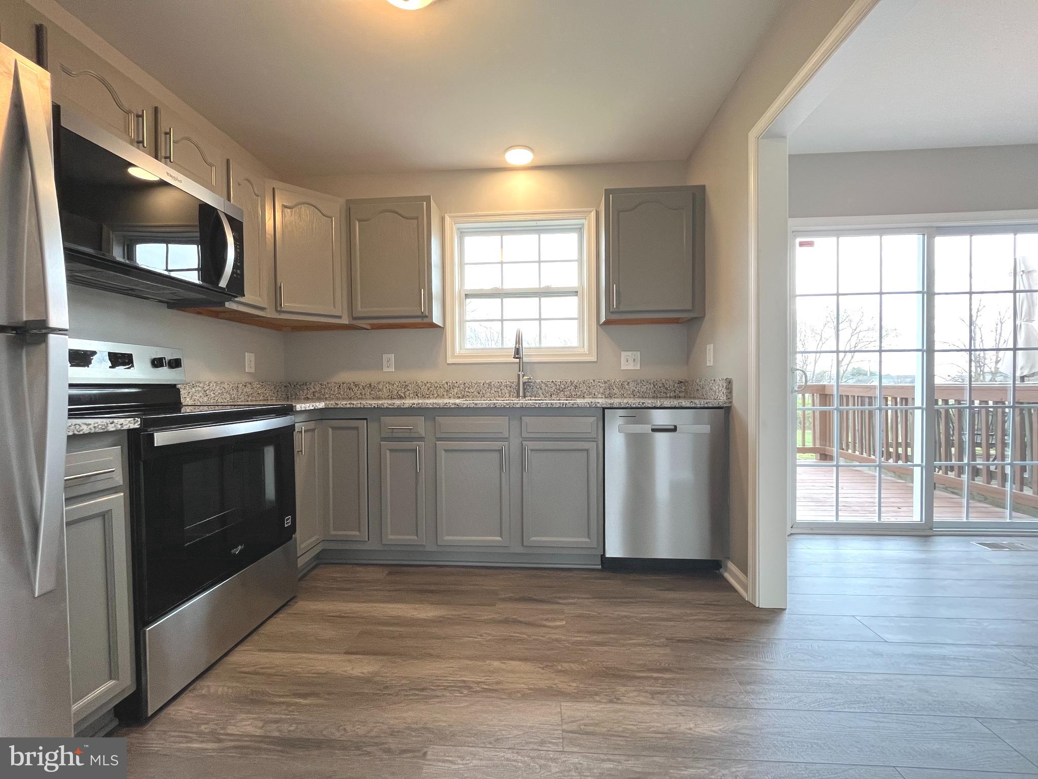 TABLER STATION MANOR - Residential