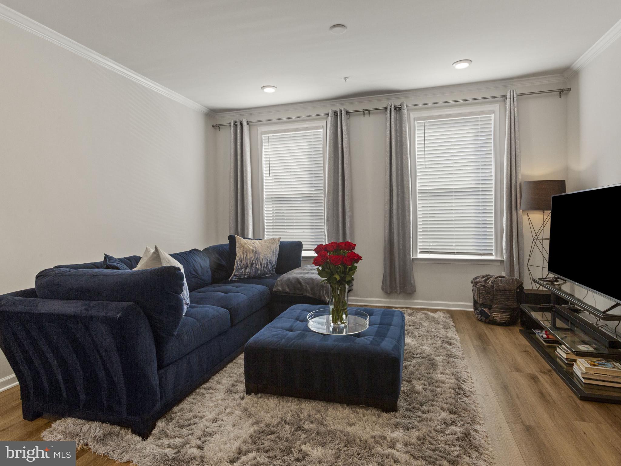 VISTA GARDENS PLAT 1> - Residential Lease