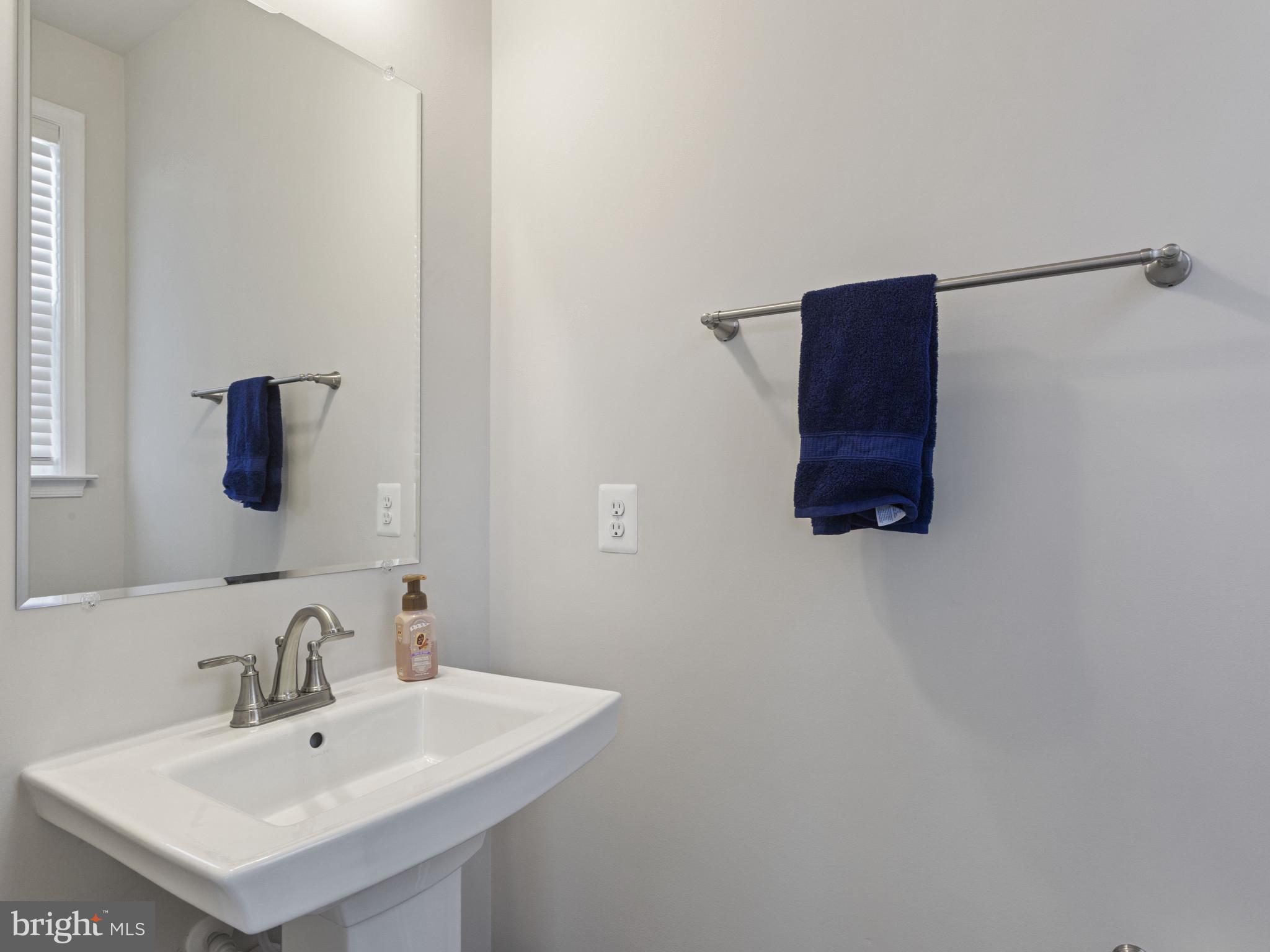 VISTA GARDENS PLAT 1> - Residential Lease