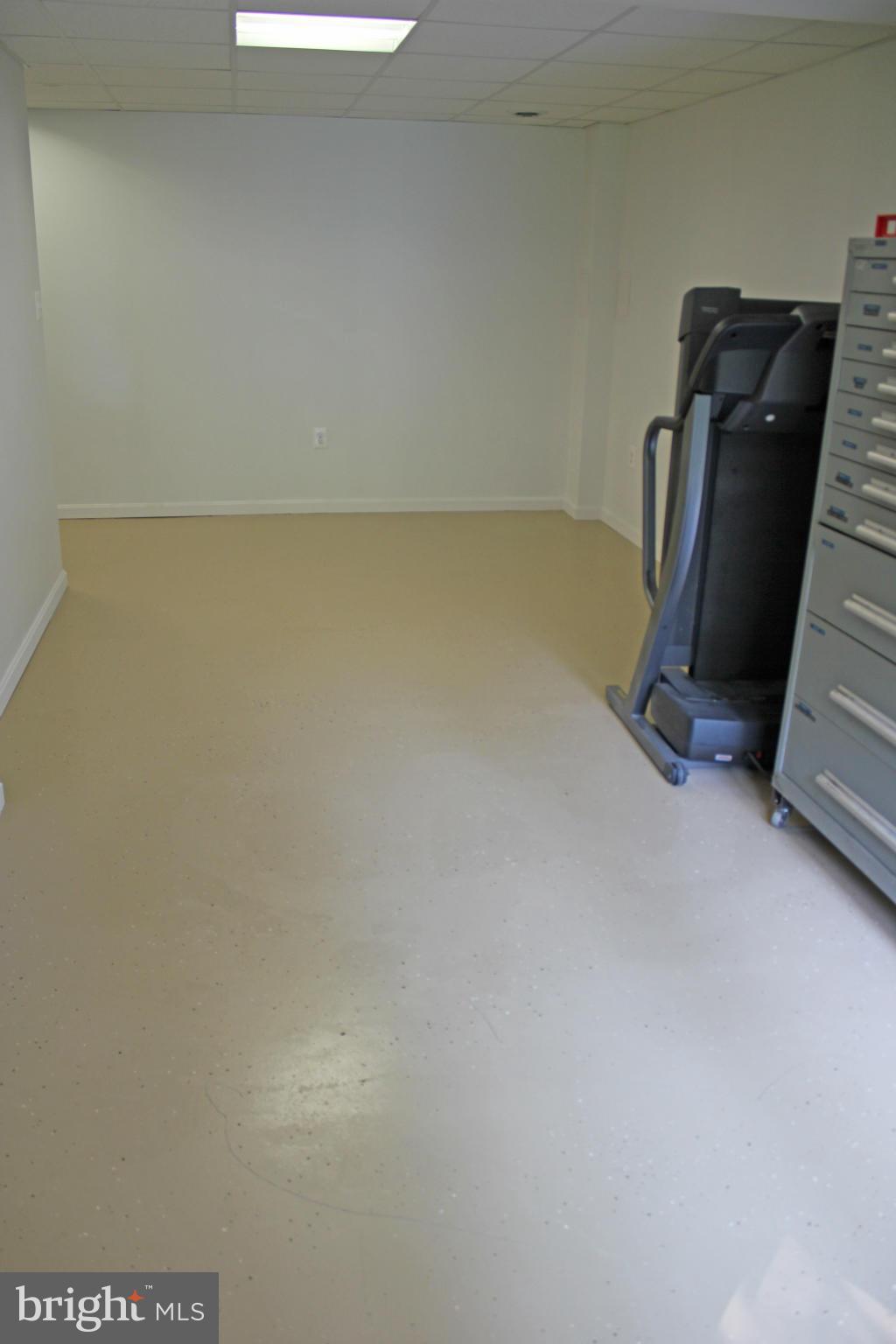 BRUCE KNOLLS - Residential