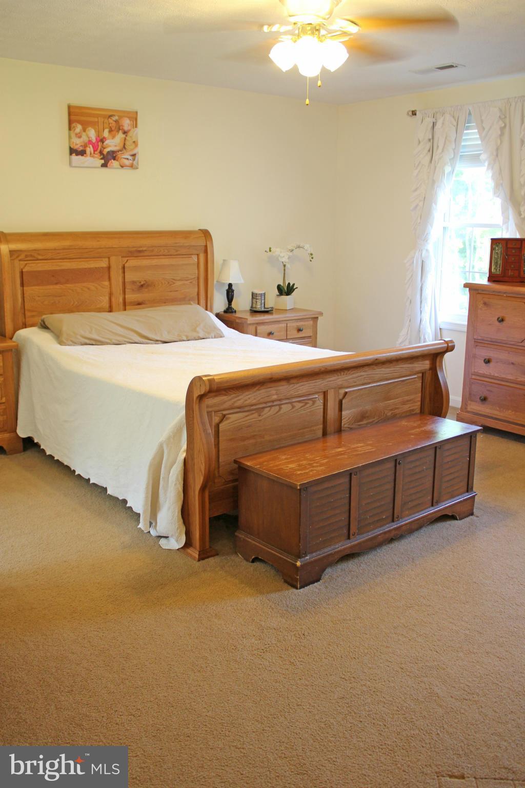 BRUCE KNOLLS - Residential