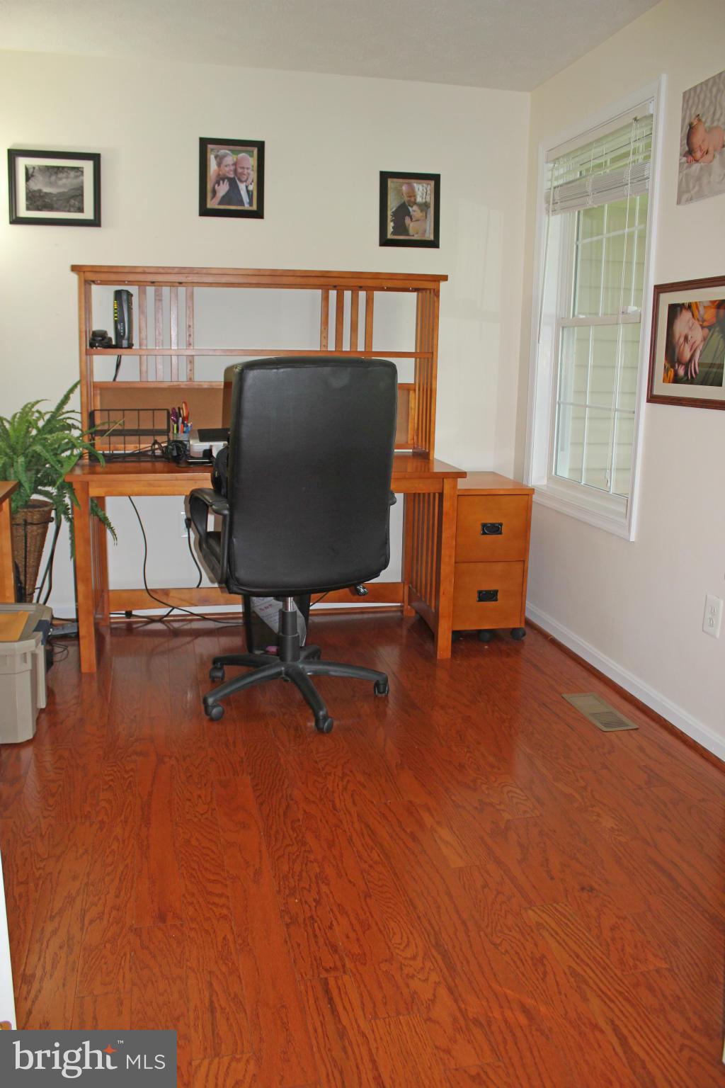 BRUCE KNOLLS - Residential