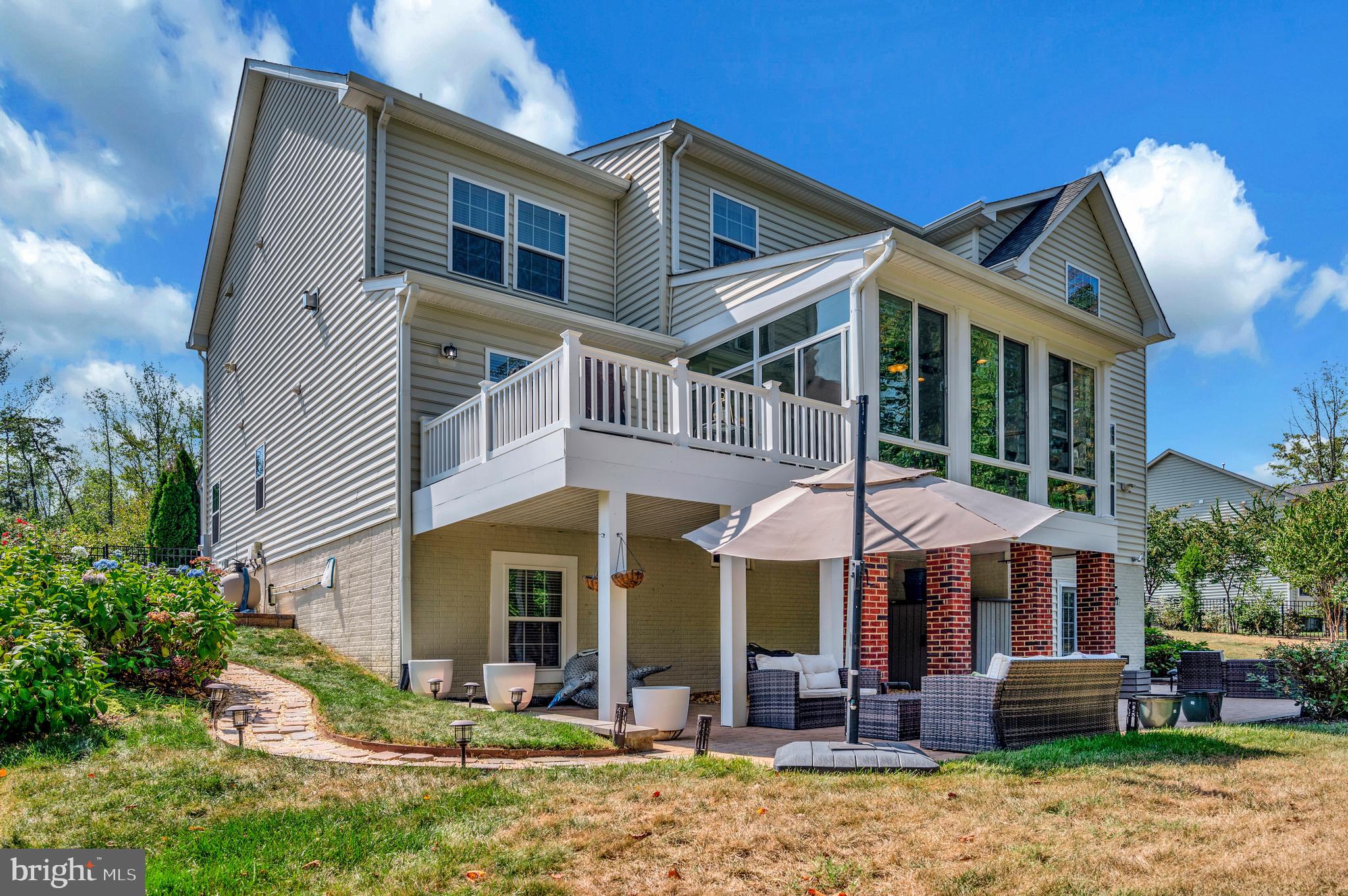 LAKE ESTATES - Residential