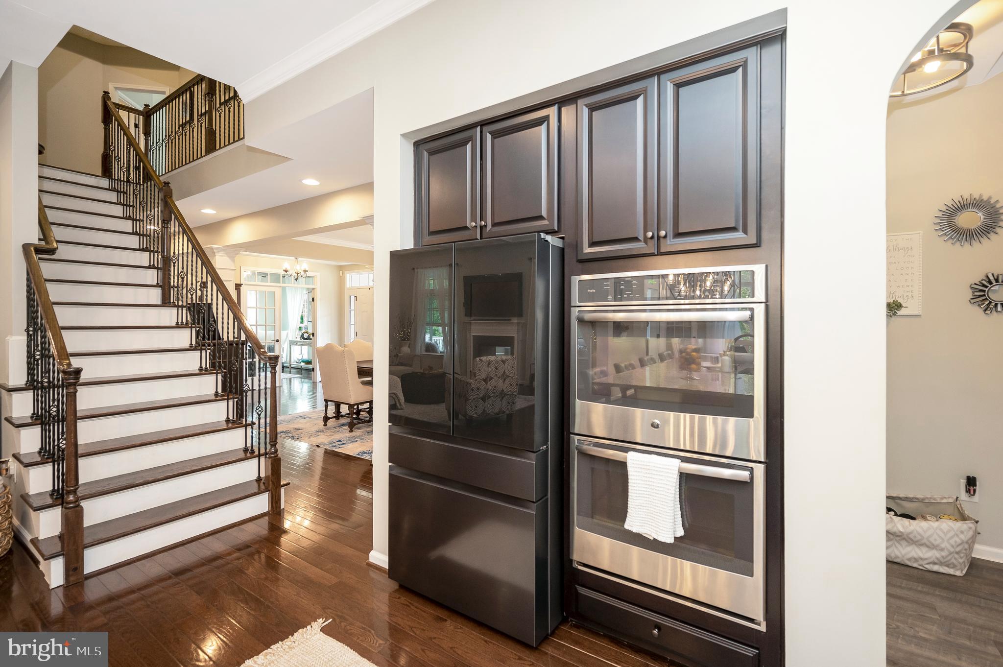 LAKE ESTATES - Residential