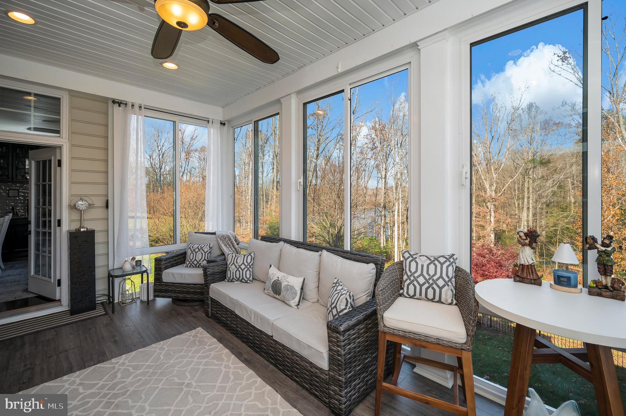 LAKE ESTATES - Residential