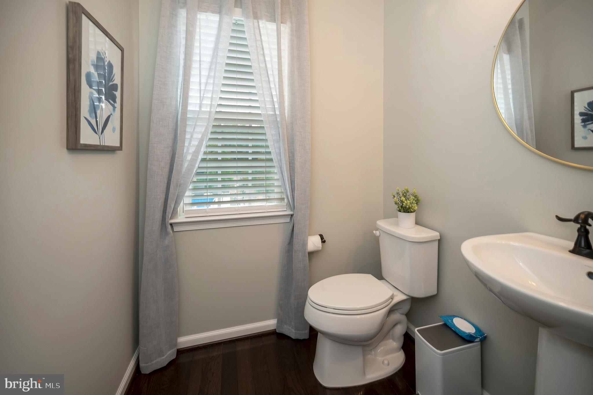 LAKE ESTATES - Residential