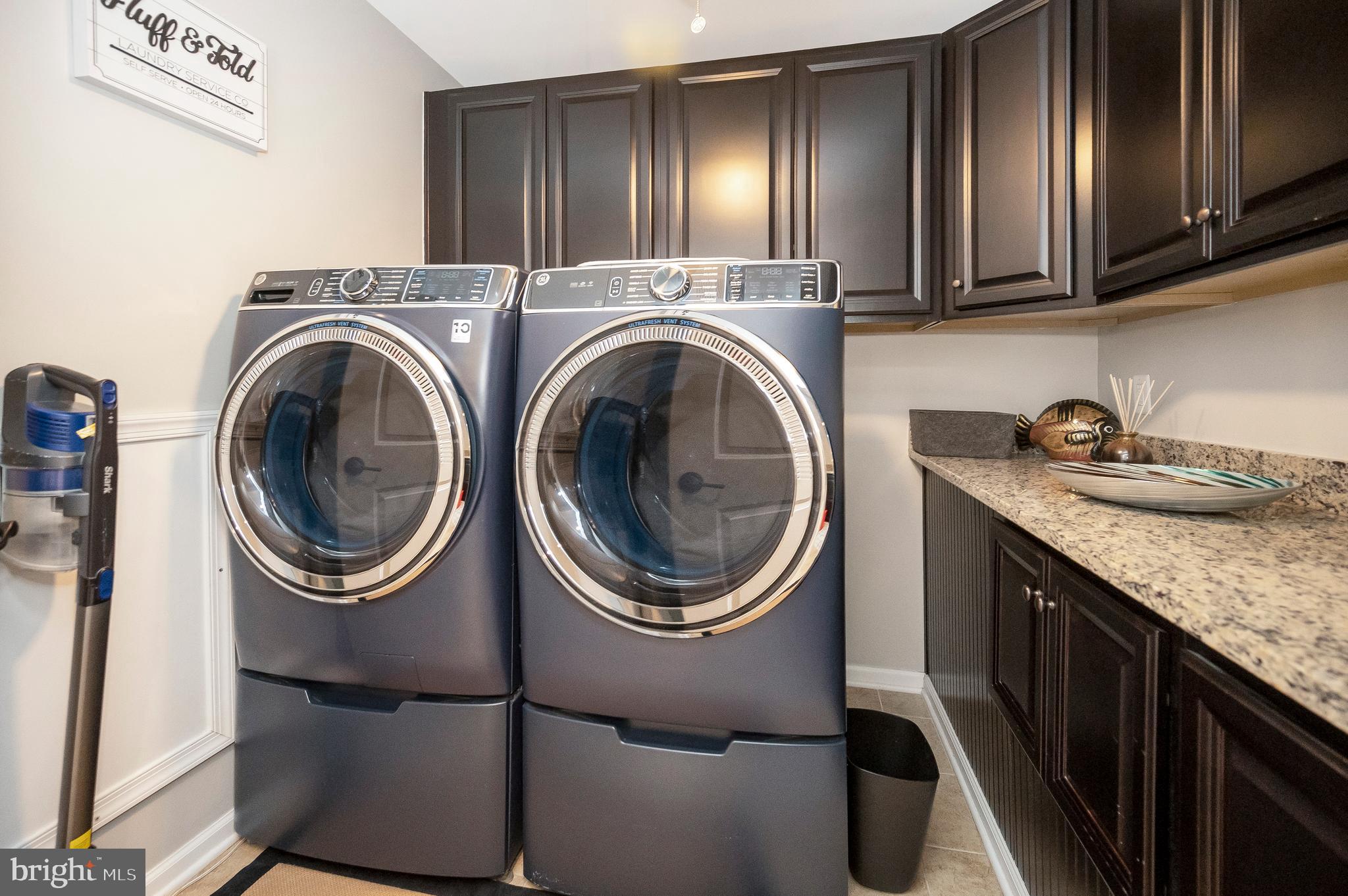 LAKE ESTATES - Residential