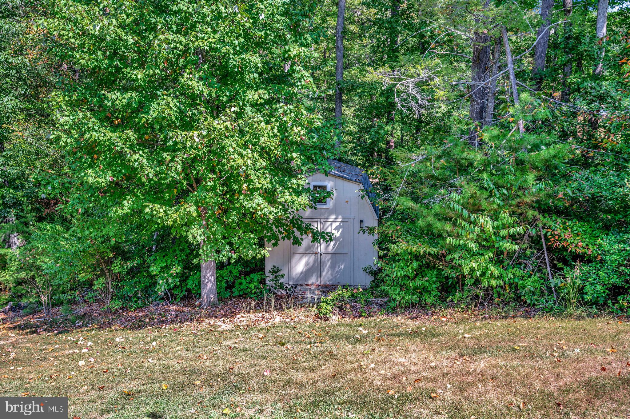 LAKE ESTATES - Residential