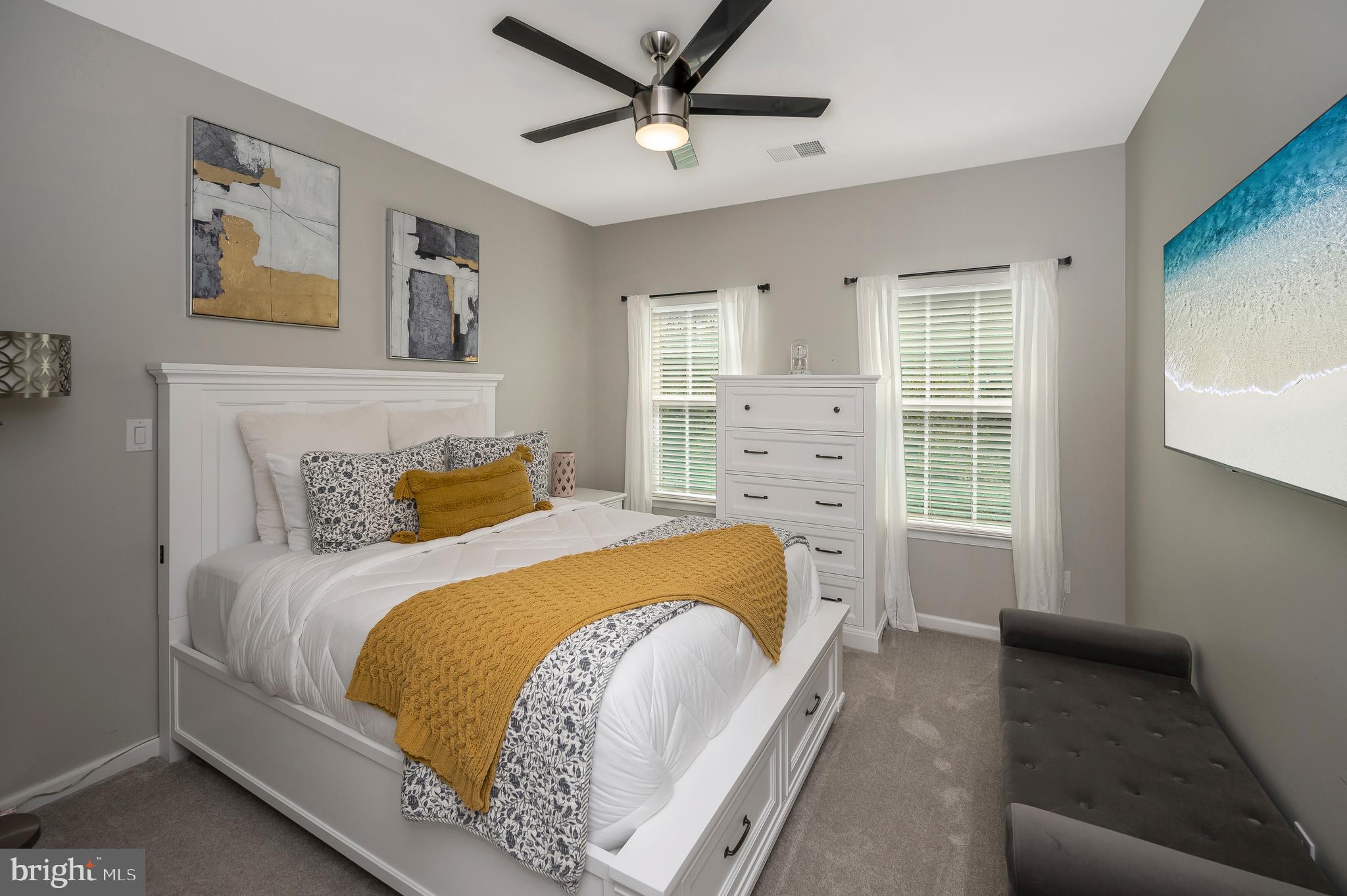 LAKE ESTATES - Residential