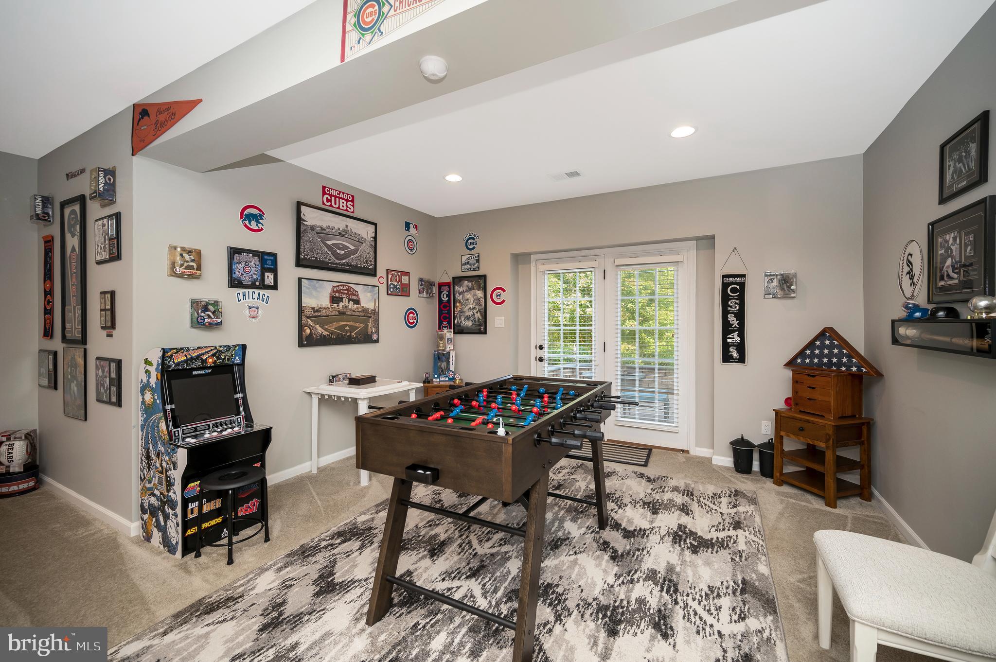 LAKE ESTATES - Residential