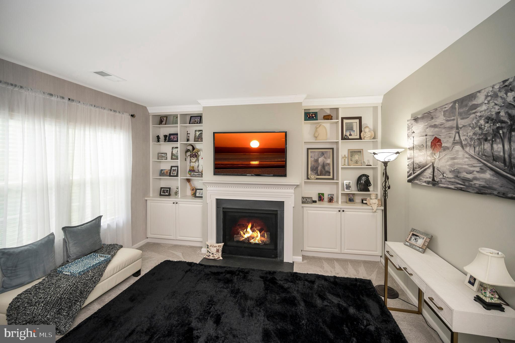 LAKE ESTATES - Residential