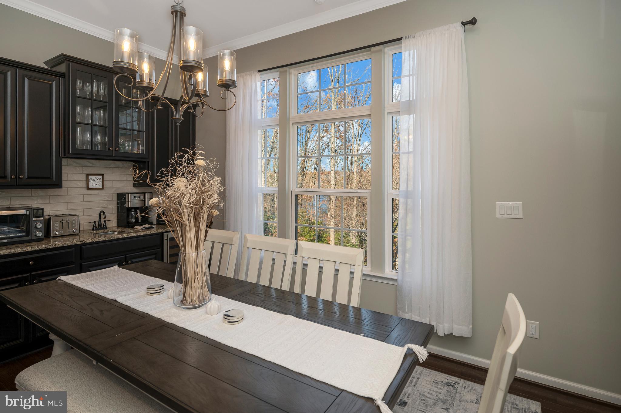 LAKE ESTATES - Residential