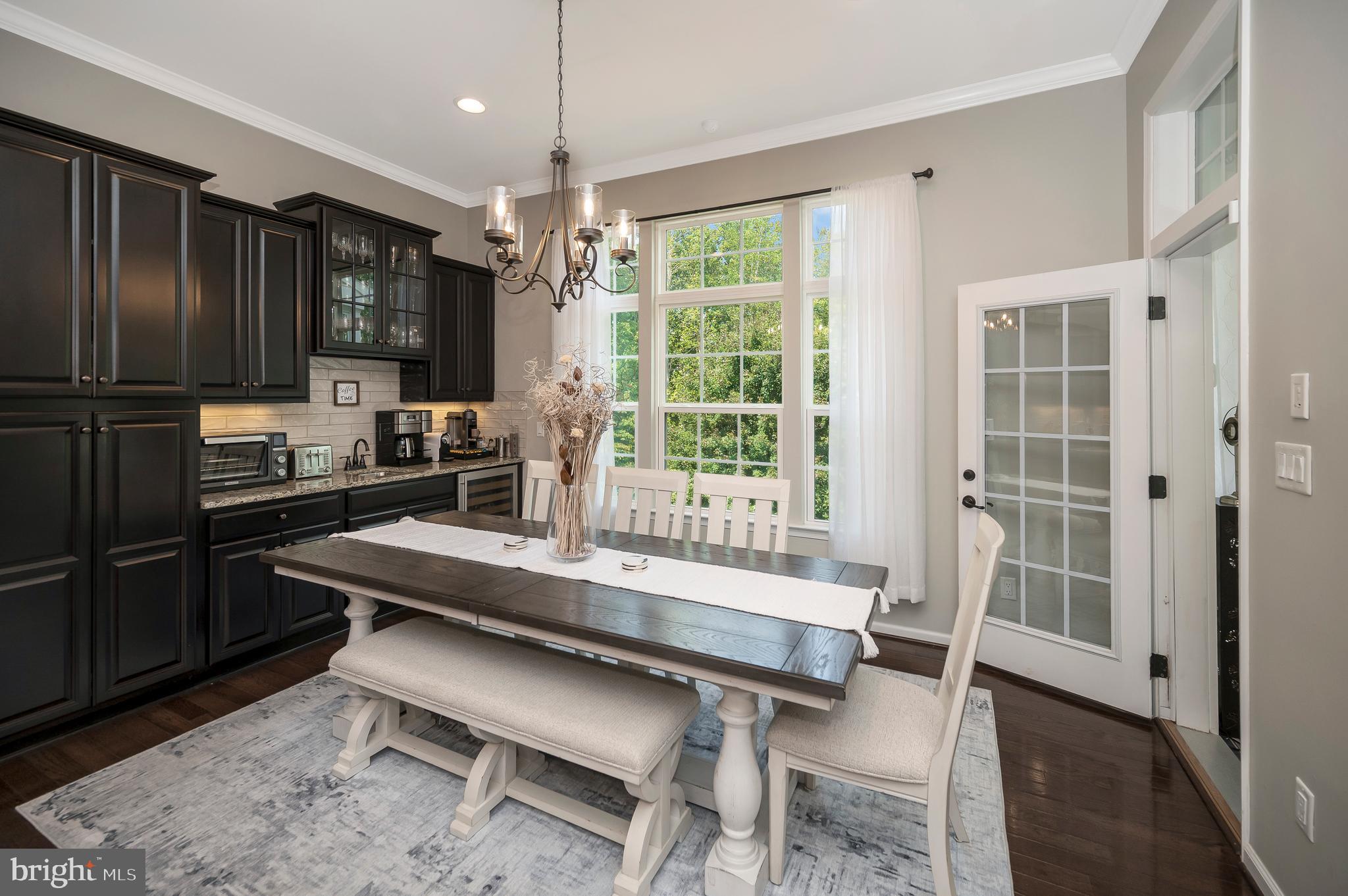 LAKE ESTATES - Residential