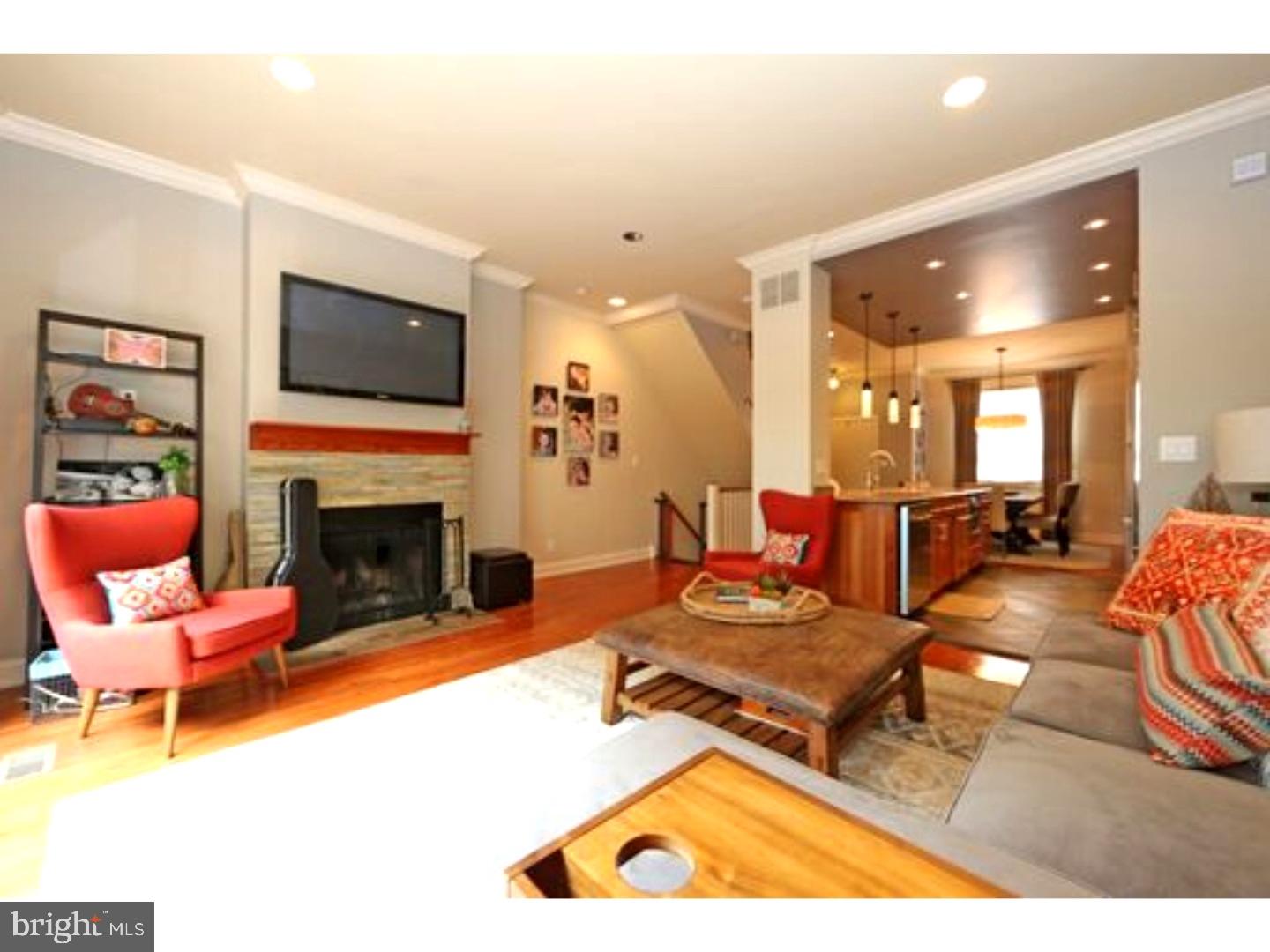 QUEEN VILLAGE - Residential