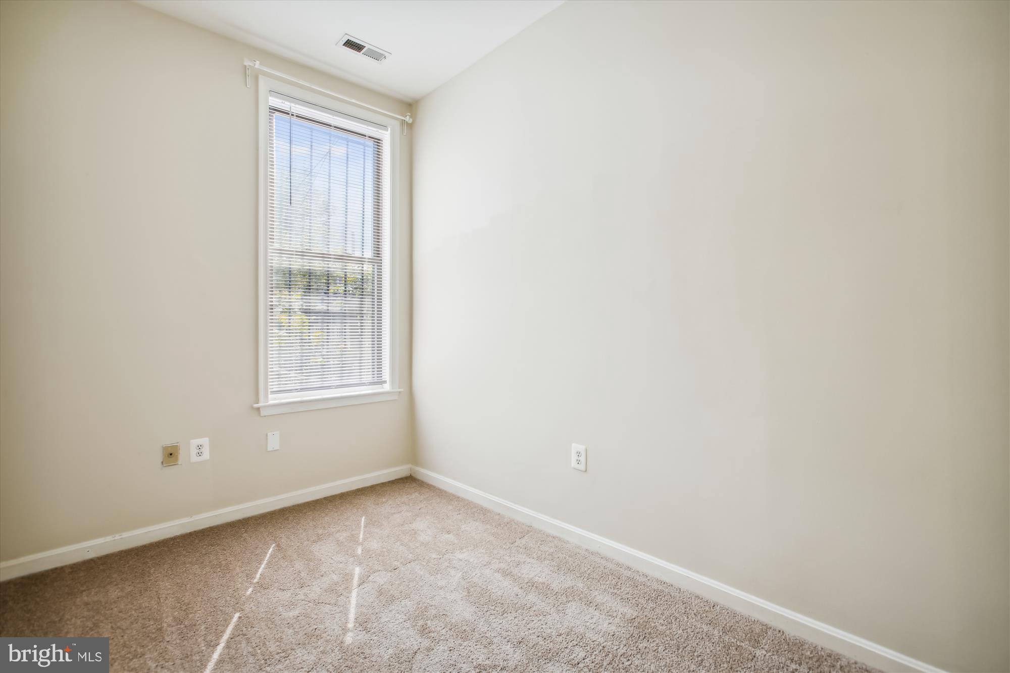 SHAW - Residential Lease
