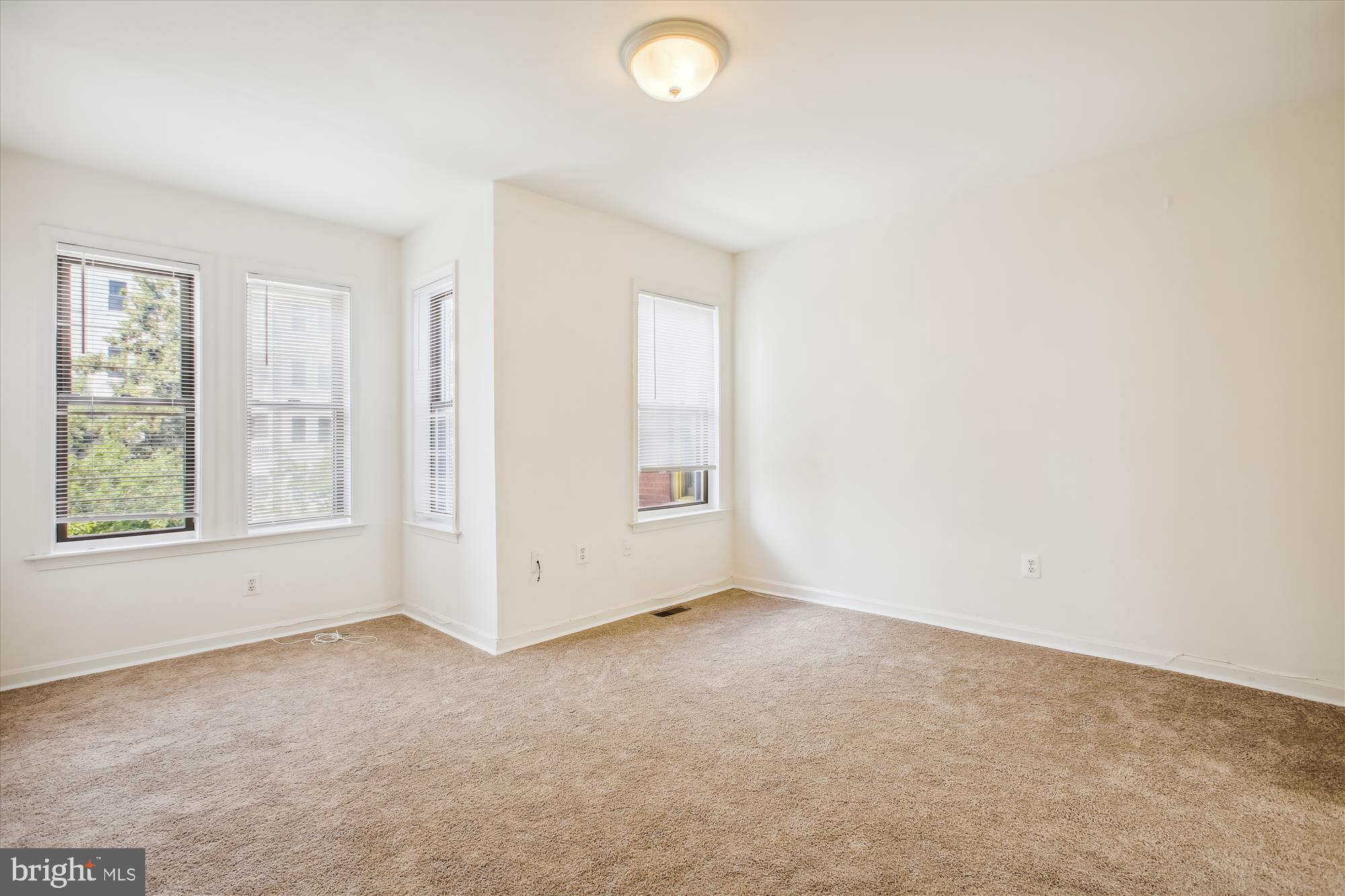 SHAW - Residential Lease