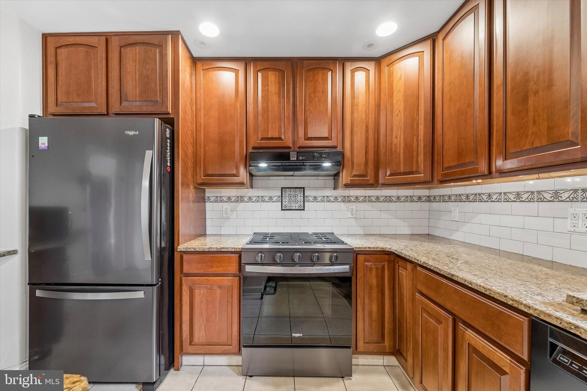 ELKINS PARK - Residential