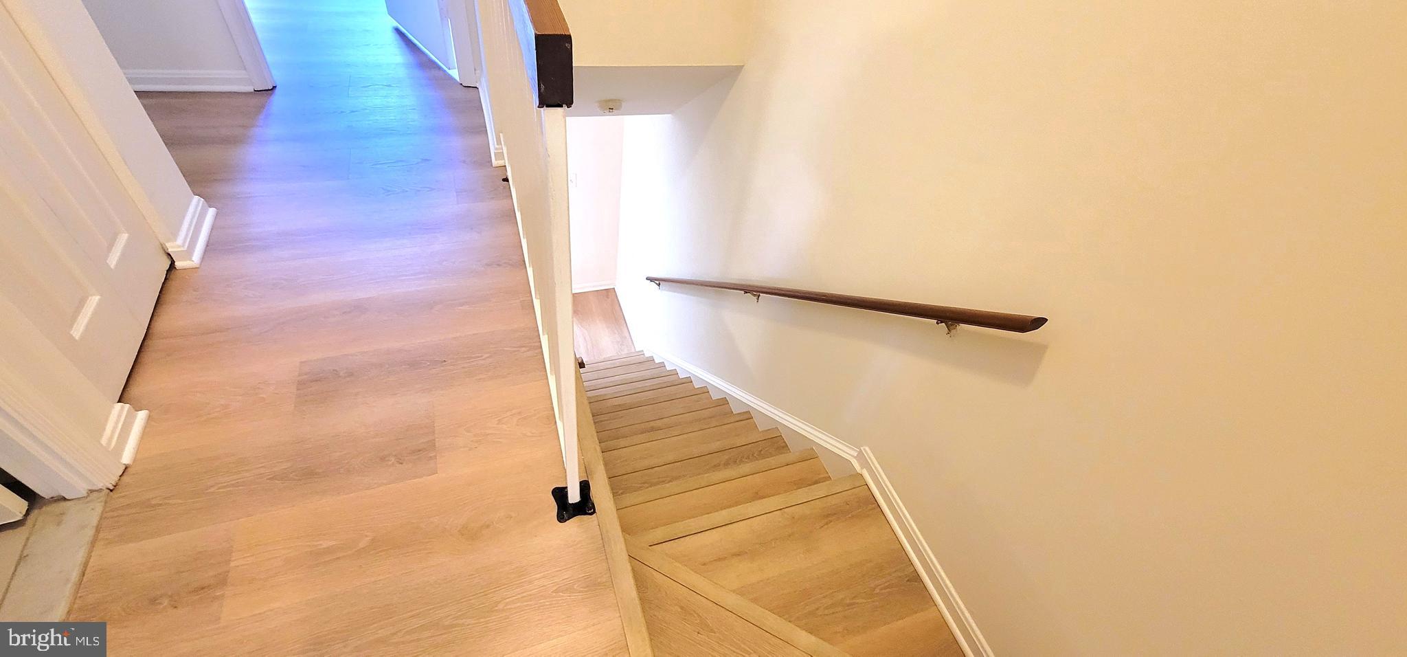 SHADY GROVE VILLAGE - Residential Lease