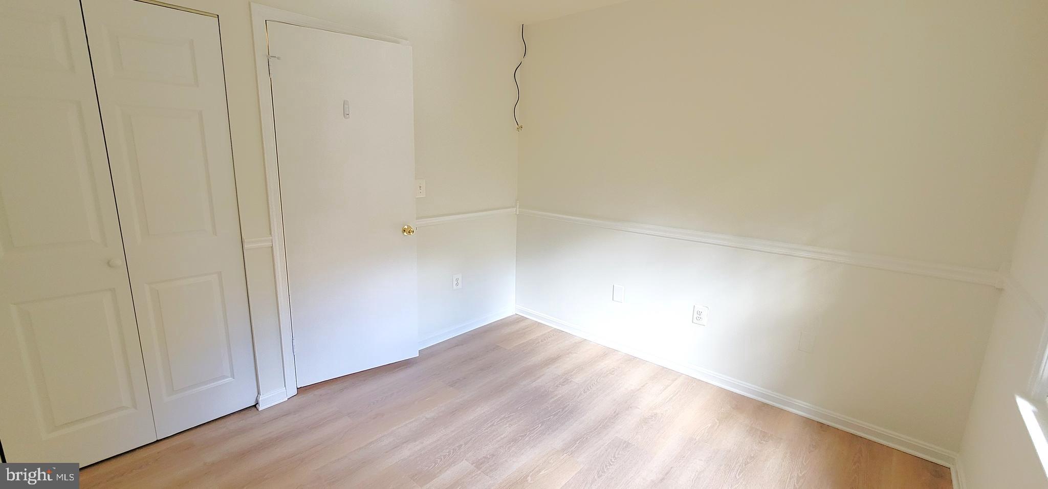 SHADY GROVE VILLAGE - Residential Lease