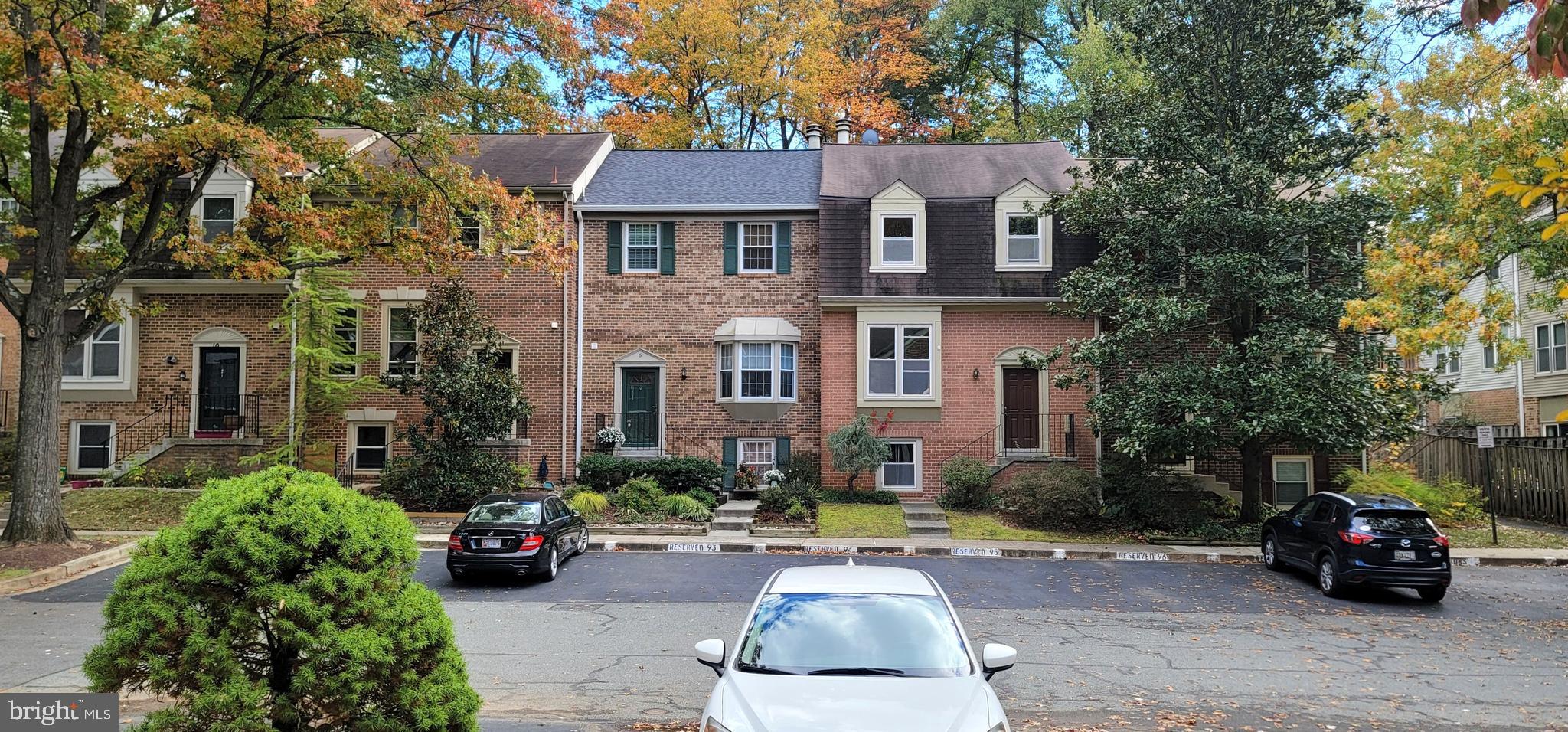 SHADY GROVE VILLAGE - Residential Lease
