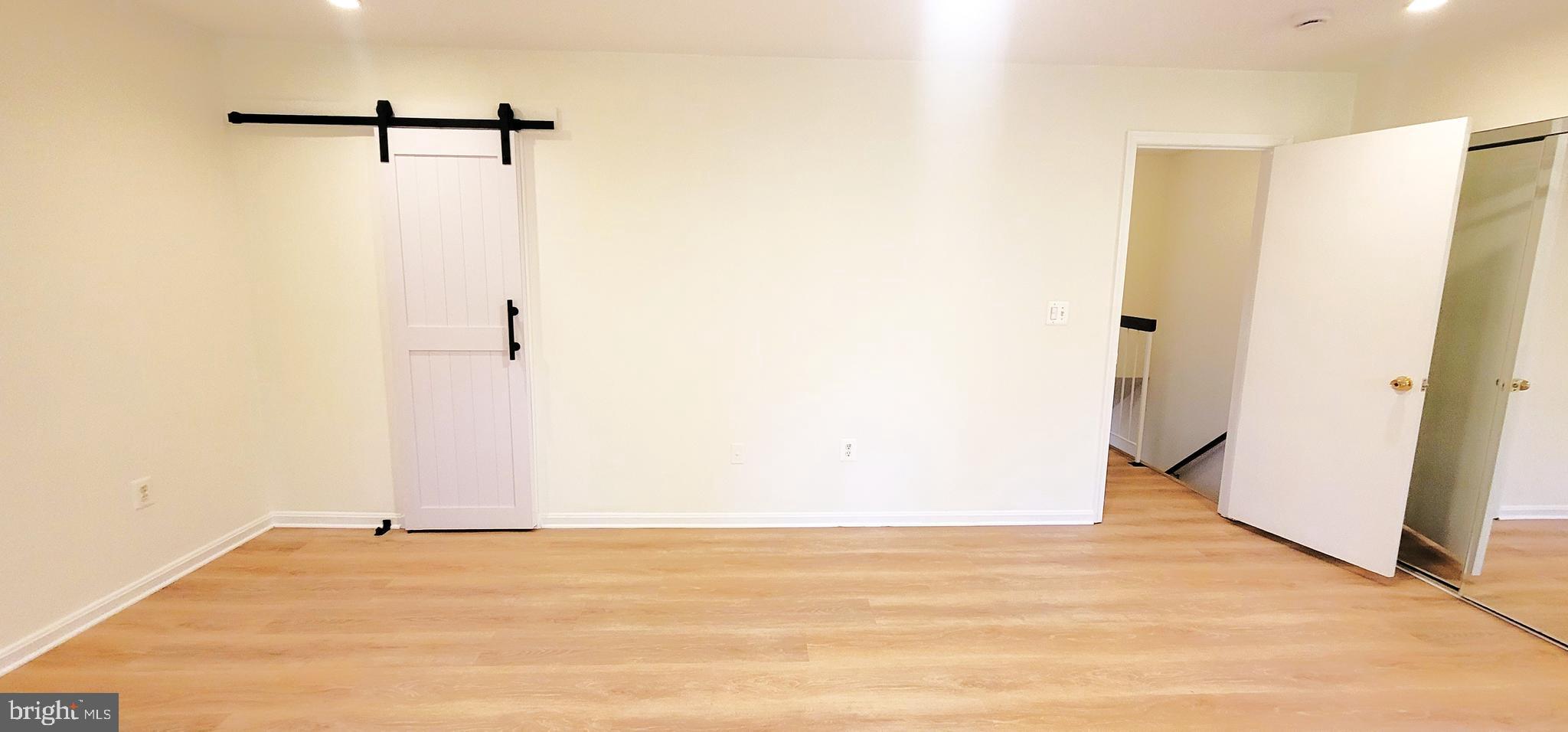 SHADY GROVE VILLAGE - Residential Lease