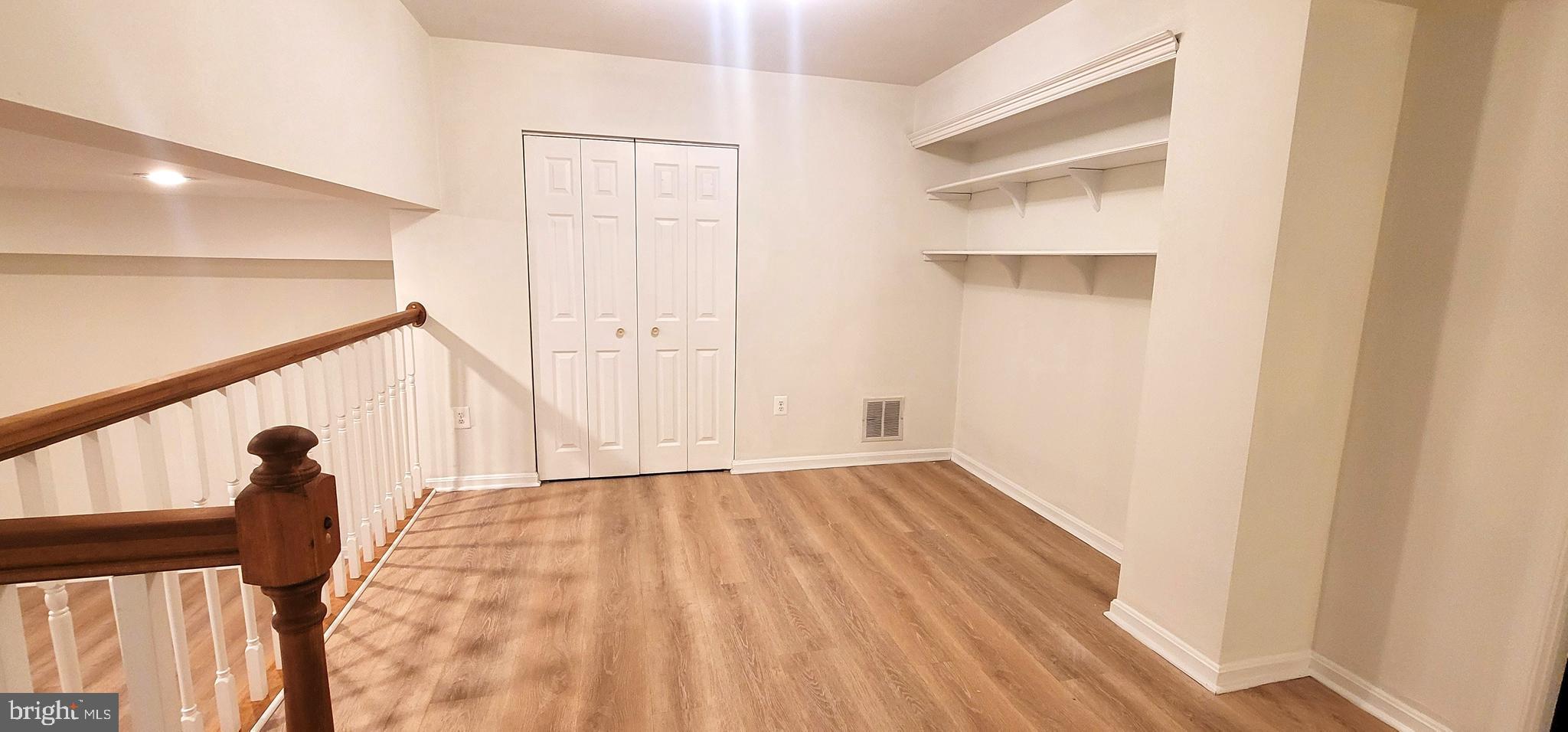 SHADY GROVE VILLAGE - Residential Lease