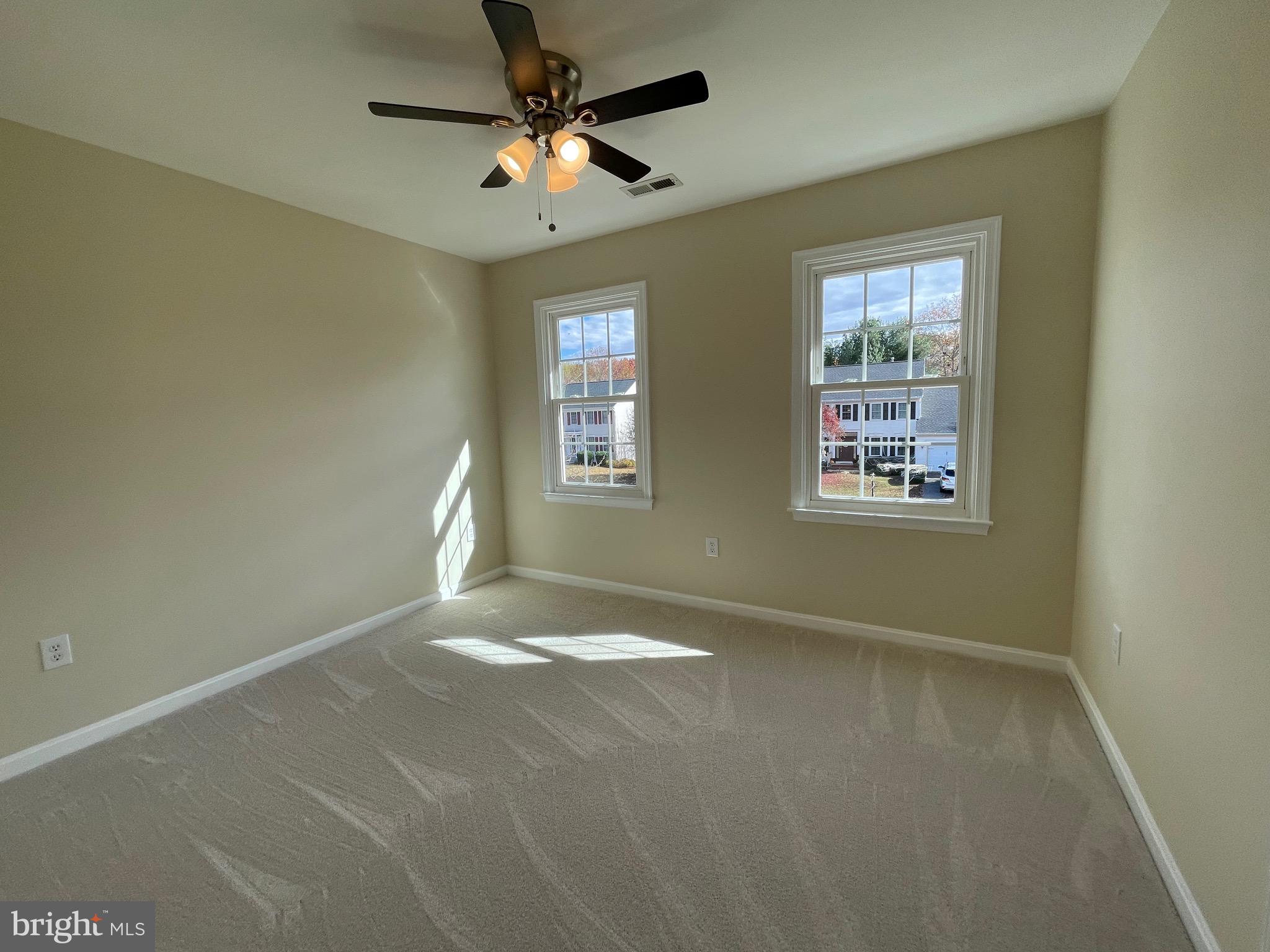 FOX POINT - Residential