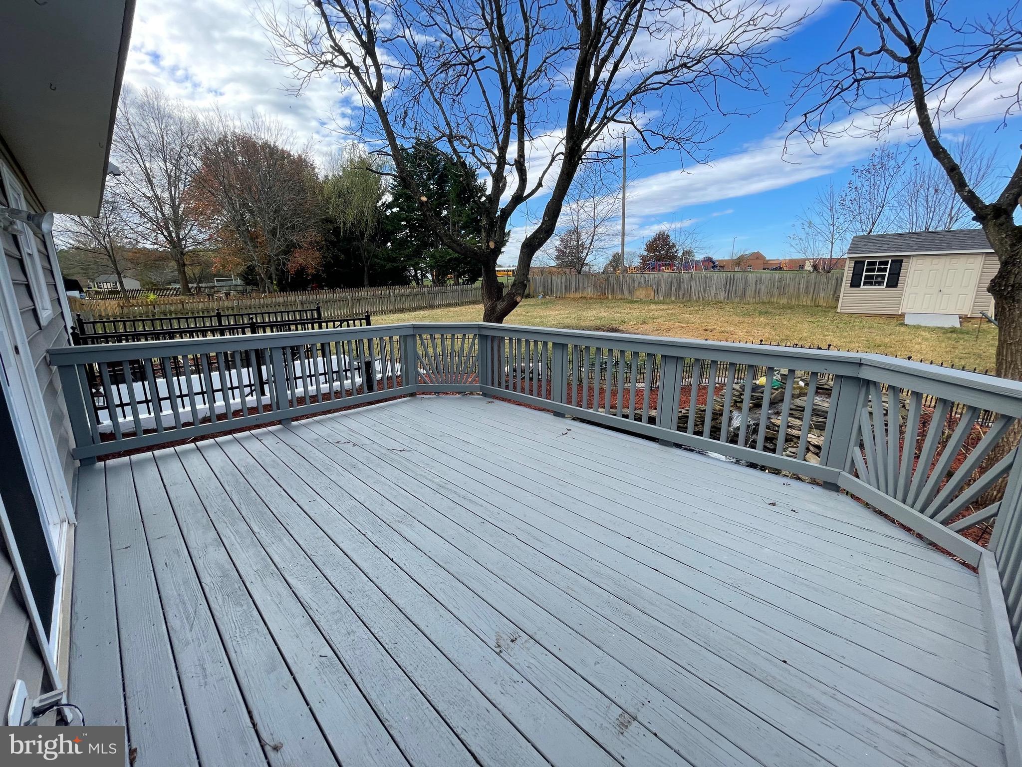 FOX POINT - Residential