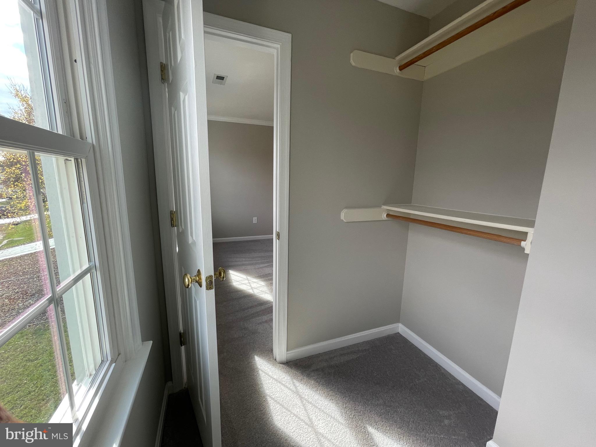 FOX POINT - Residential