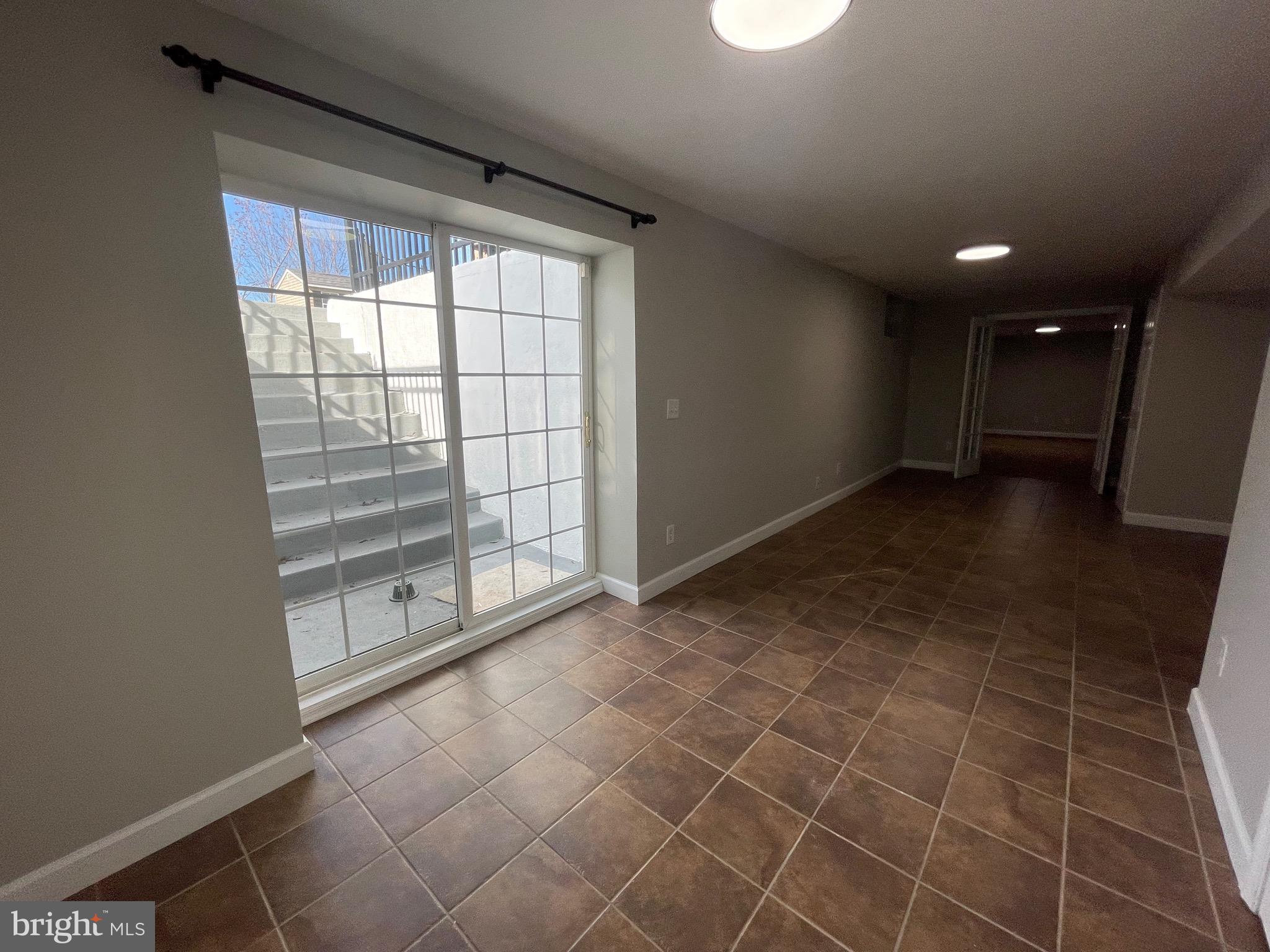 FOX POINT - Residential