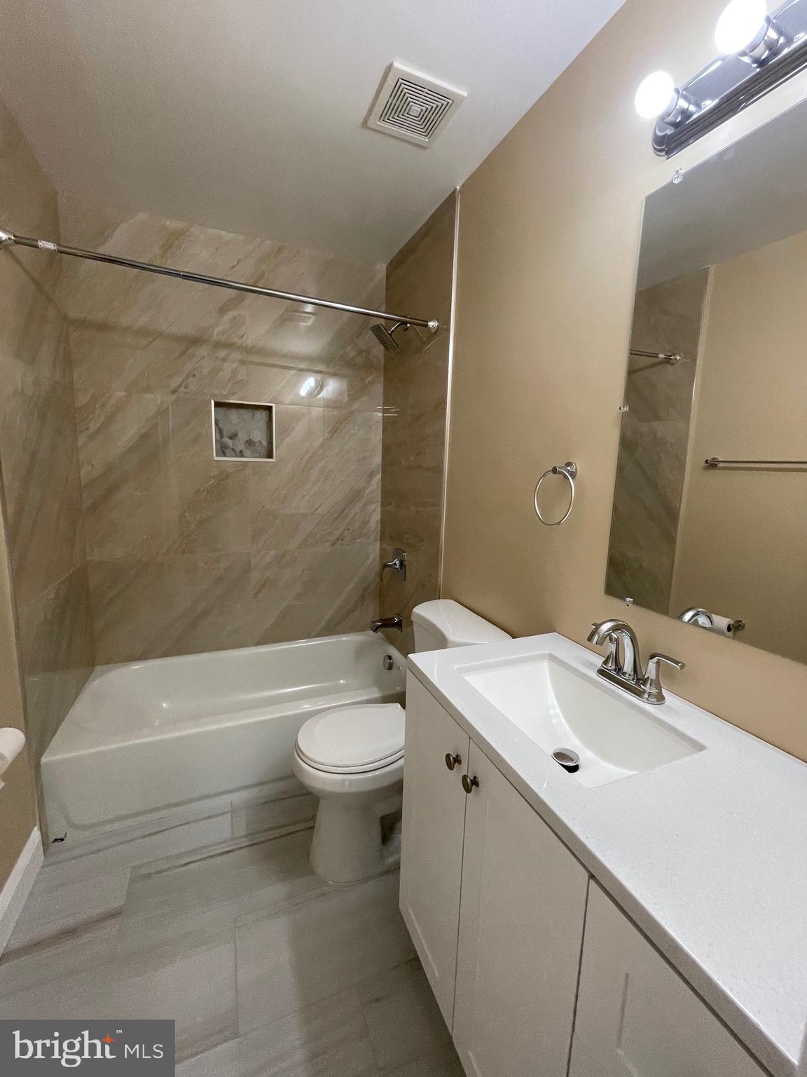 FOX POINT - Residential