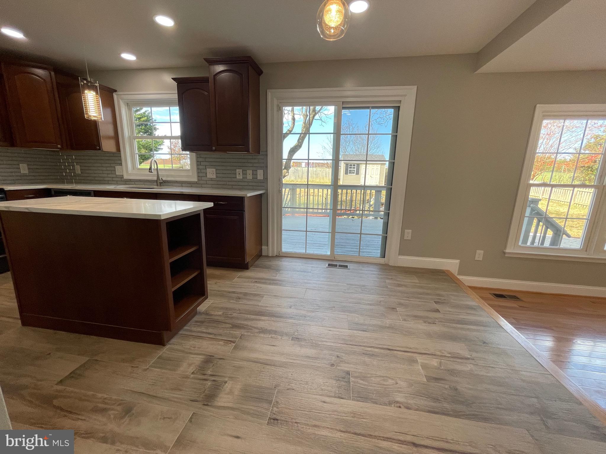 FOX POINT - Residential