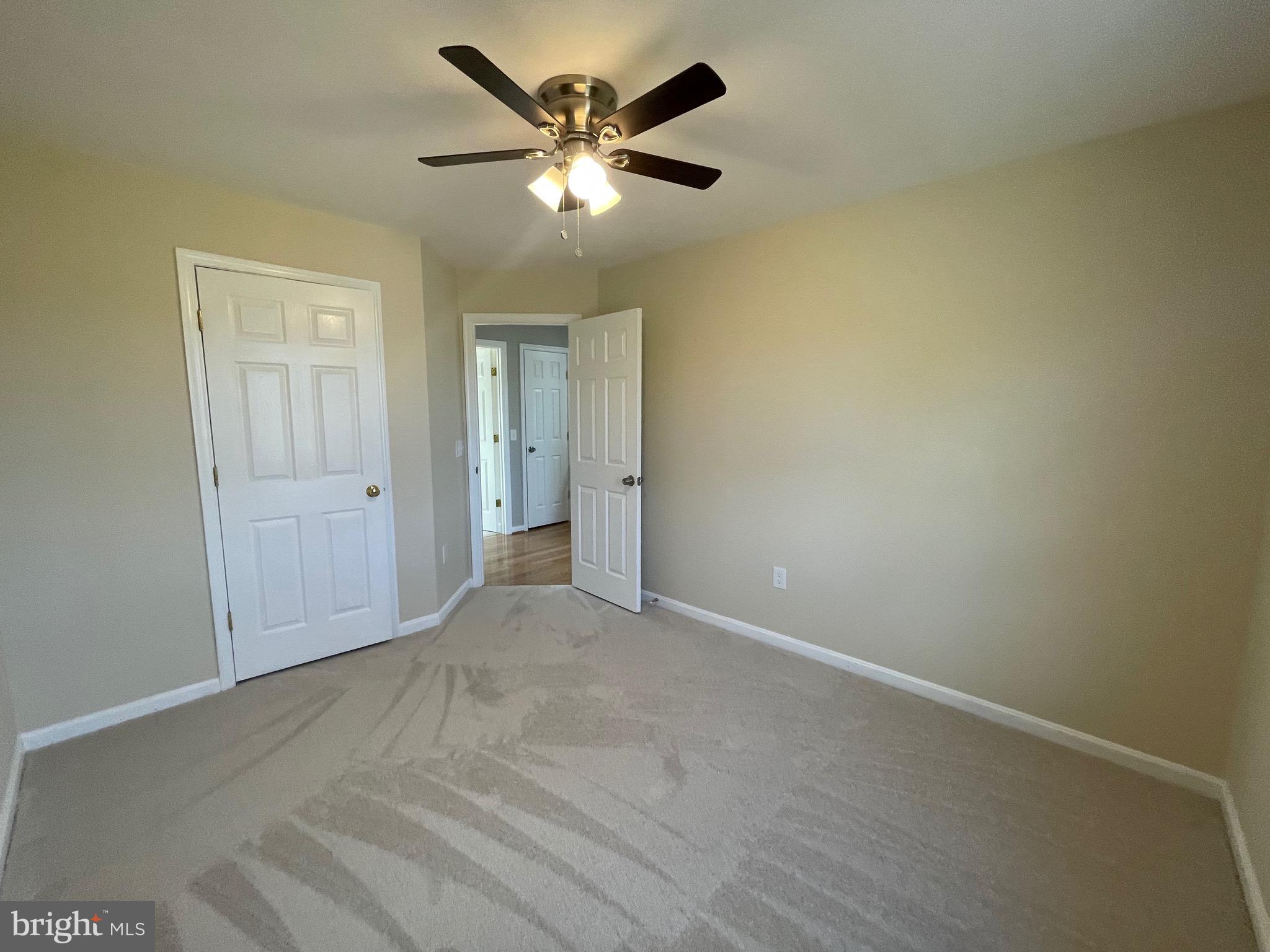 FOX POINT - Residential