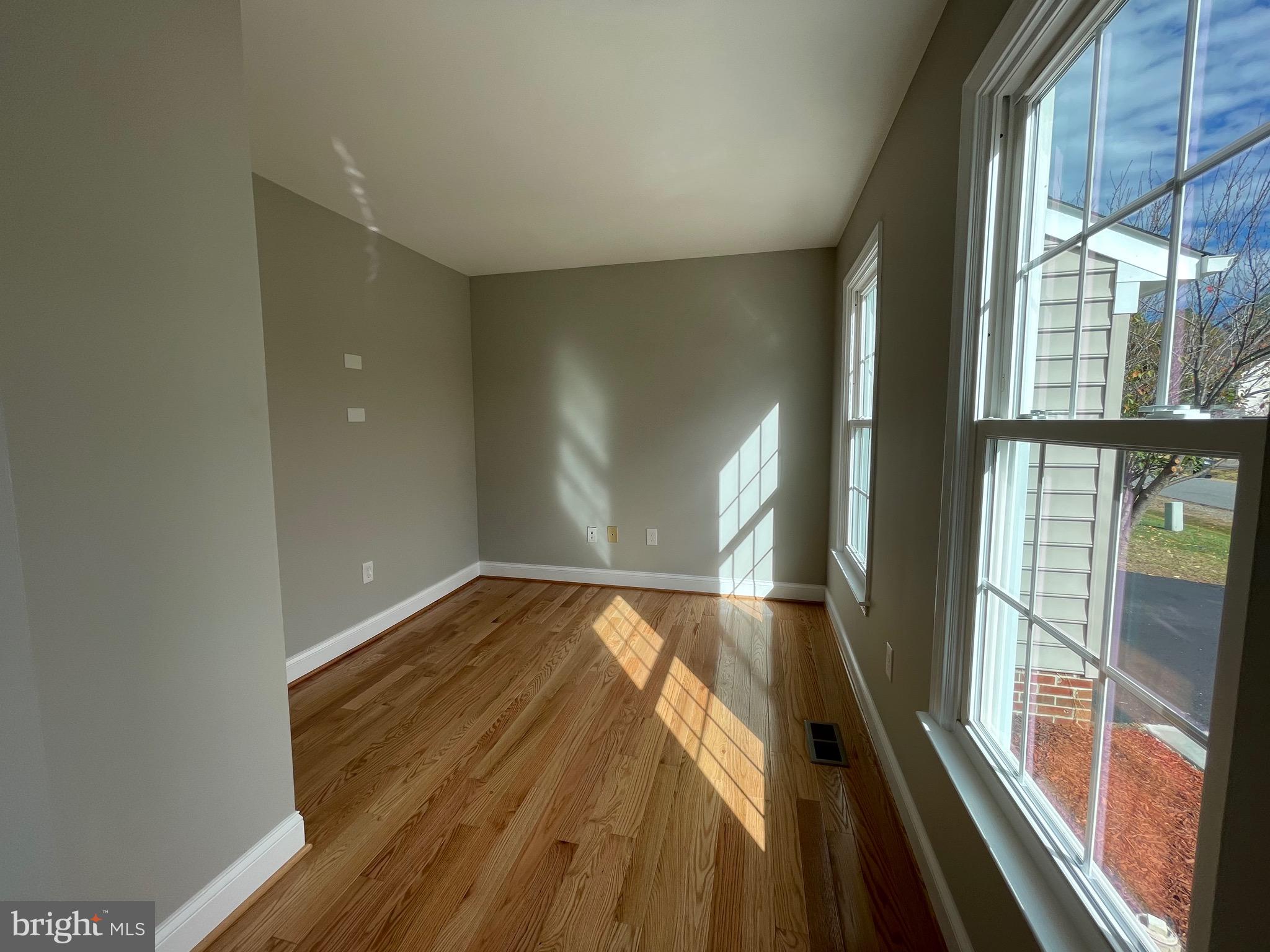 FOX POINT - Residential