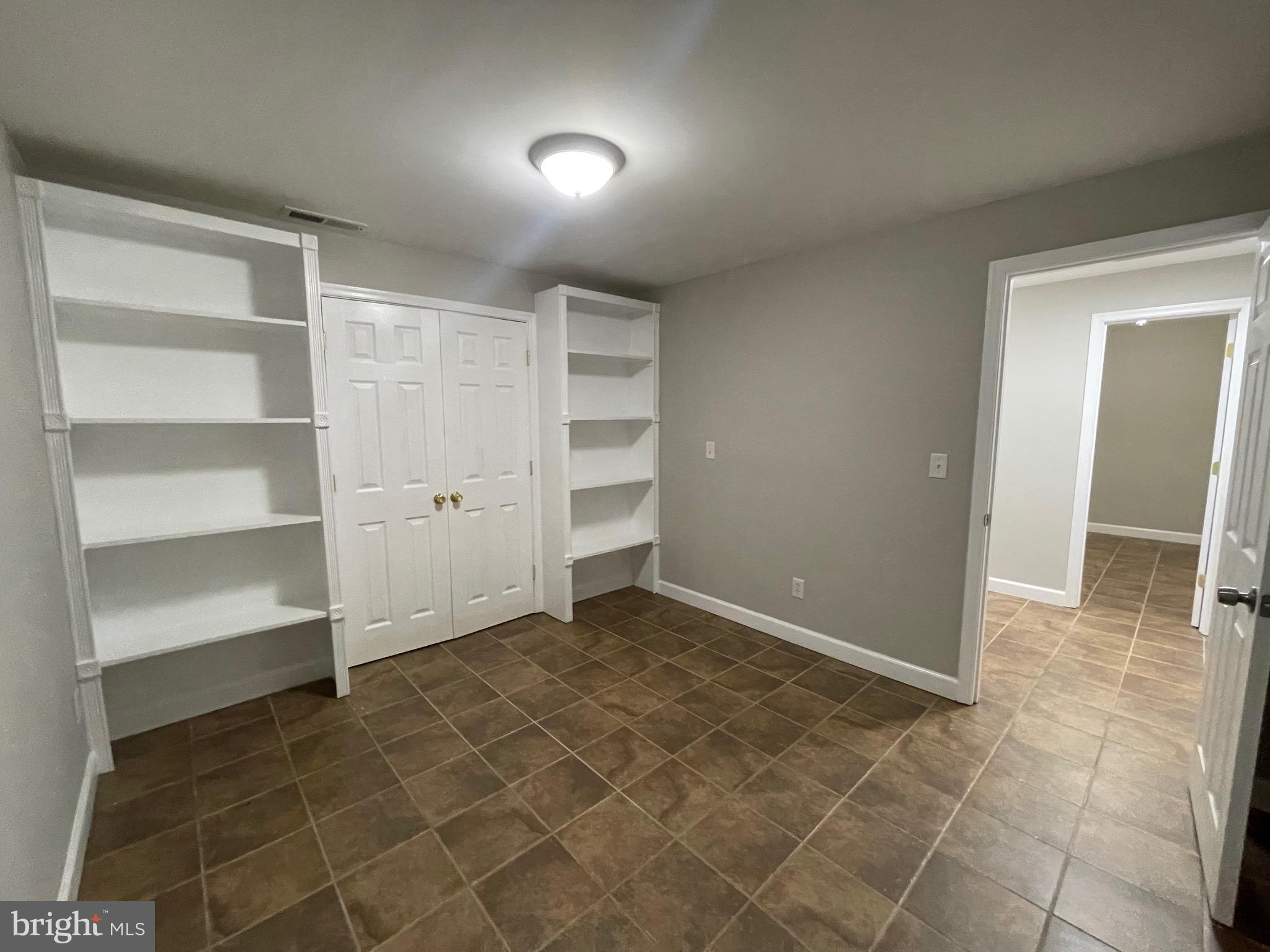 FOX POINT - Residential