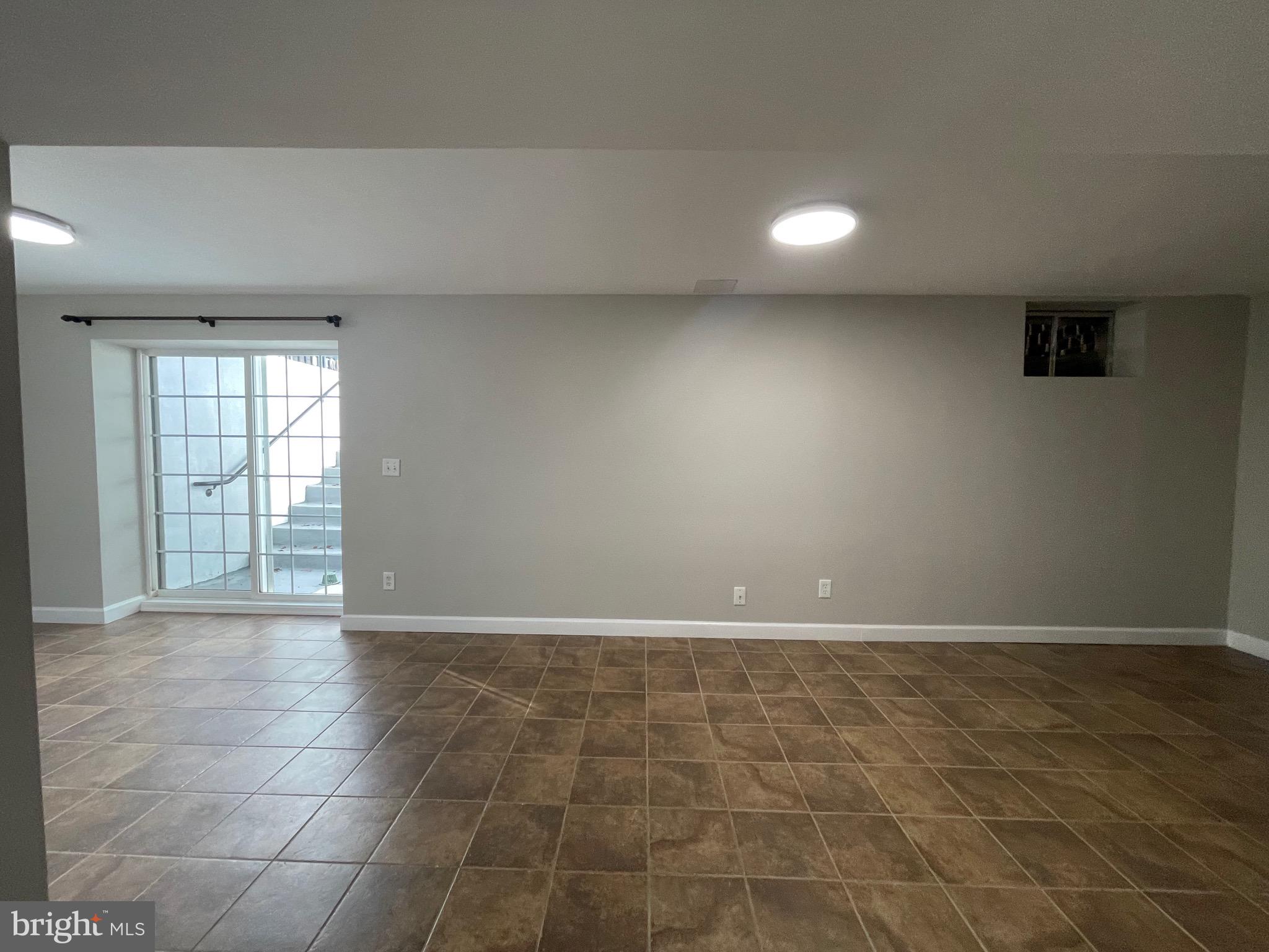 FOX POINT - Residential