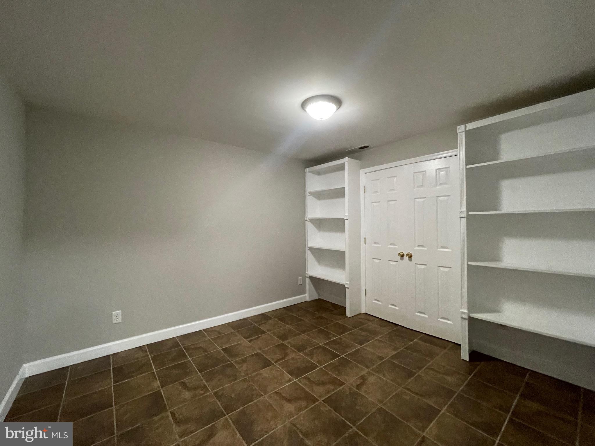 FOX POINT - Residential